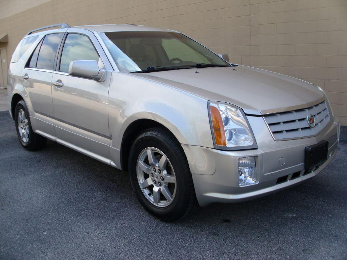 2008 GRAY CADILLAC SRX LUXURY (1GYEE637280) with an 3.6L engine, Automatic transmission, located at 12019 San Pedro Avenue, San Antonio, TX, 78216, (210) 494-5895, 29.550915, -98.491142 - We provide financing options through various third-party Credit Unions and Auto Finance Companies, including RBFCU, USAA, SSFCU, Pen Fed, Navy Fed, Credit Human Credit Union of Texas, and most other credit unions. We also work with major banks such as Capital One and Broadway Bank. Payment methods a - Photo#6