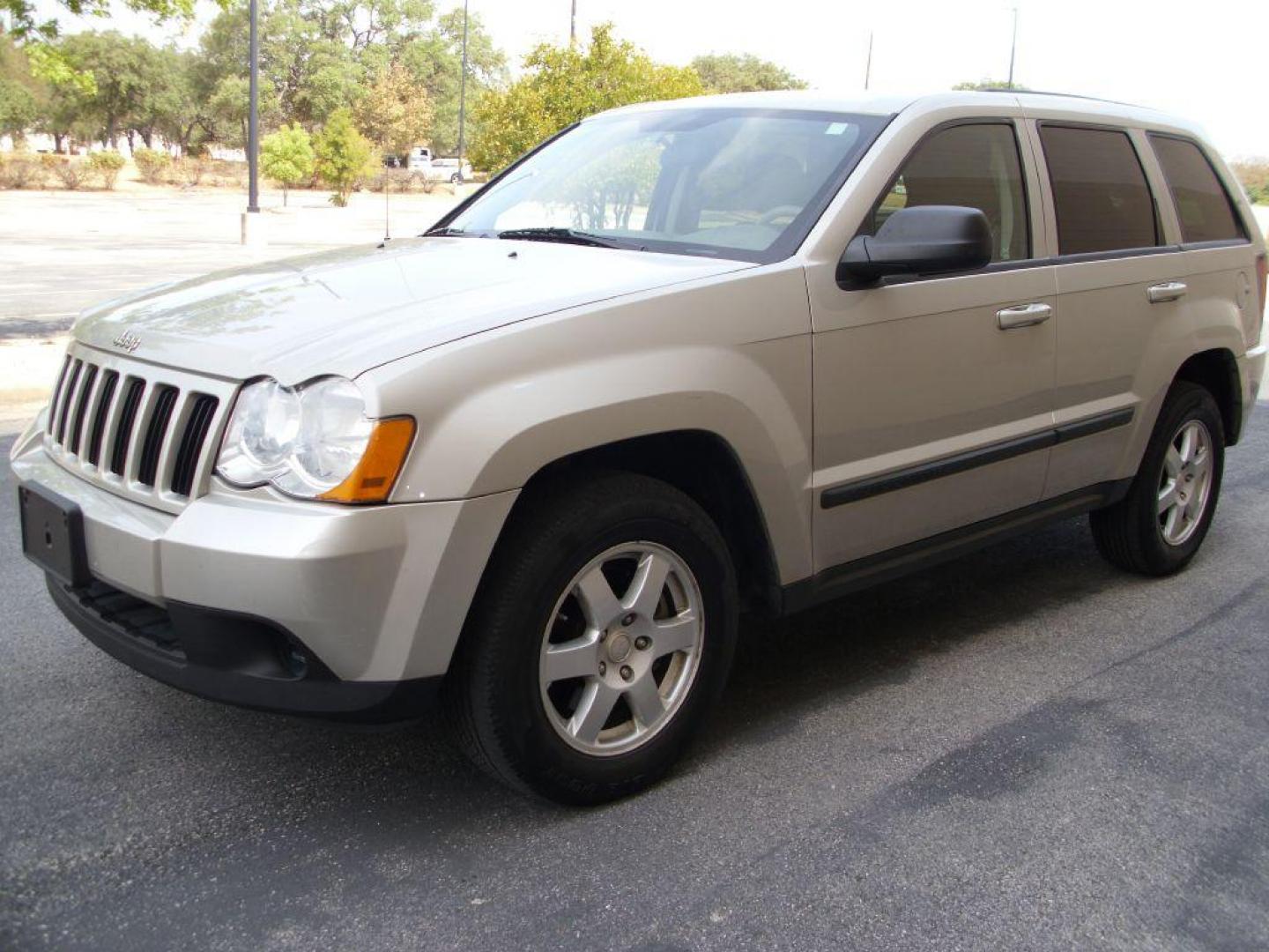 2008 GOLD JEEP GRAND CHEROKEE LAREDO (1J8GR48K78C) with an 3.7L engine, Automatic transmission, located at 12019 San Pedro Avenue, San Antonio, TX, 78216, (210) 494-5895, 29.550915, -98.491142 - Photo#1