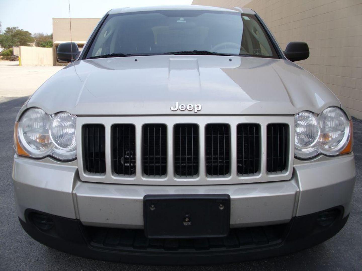 2008 GOLD JEEP GRAND CHEROKEE LAREDO (1J8GR48K78C) with an 3.7L engine, Automatic transmission, located at 12019 San Pedro Avenue, San Antonio, TX, 78216, (210) 494-5895, 29.550915, -98.491142 - Photo#2