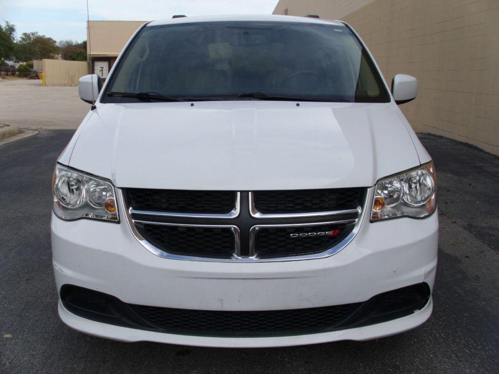 2015 WHITE DODGE GRAND CARAVAN SXT (2C4RDGCG2FR) with an 3.6L engine, Automatic transmission, located at 12019 San Pedro Avenue, San Antonio, TX, 78216, (210) 494-5895, 29.550915, -98.491142 - IMMACULATE!!!! Air Conditioning; Power Hatch/Deck; Power Windows; Power Locks; Power Steering; Tilt Wheel; AM/FM CD/MP3; Satellite; AM/FM CD/DVD; Sentry Key; Keyless Entry; Alarm; Dual Front Airbags; Side Airbags; Head Airbags; Rear Head Airbags; Active Seatbelts; All Wheel ABS; Alloy Wheels; Auxil - Photo #3
