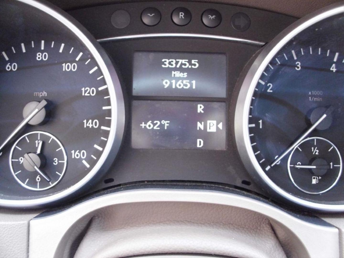 2009 TAN MERCEDES-BENZ ML350 350 (4JGBB86E89A) with an 3.5L engine, Automatic transmission, located at 12019 San Pedro Avenue, San Antonio, TX, 78216, (210) 494-5895, 29.550915, -98.491142 - LOW MILES - EXTRA CLEAN - PICTURE PERFECT - 4WD/AWD; ABS Brakes; AM/FM Stereo; Air Conditioning; Alloy Wheels; Automatic Transmission; Auxiliary Audio Input; Bluetooth Technology; CD Audio; Cruise Control; Harman Kardon Sound; Leatherette Seats; Navigation System; Overhead Airbags; Power Hatch/Deck - Photo#16