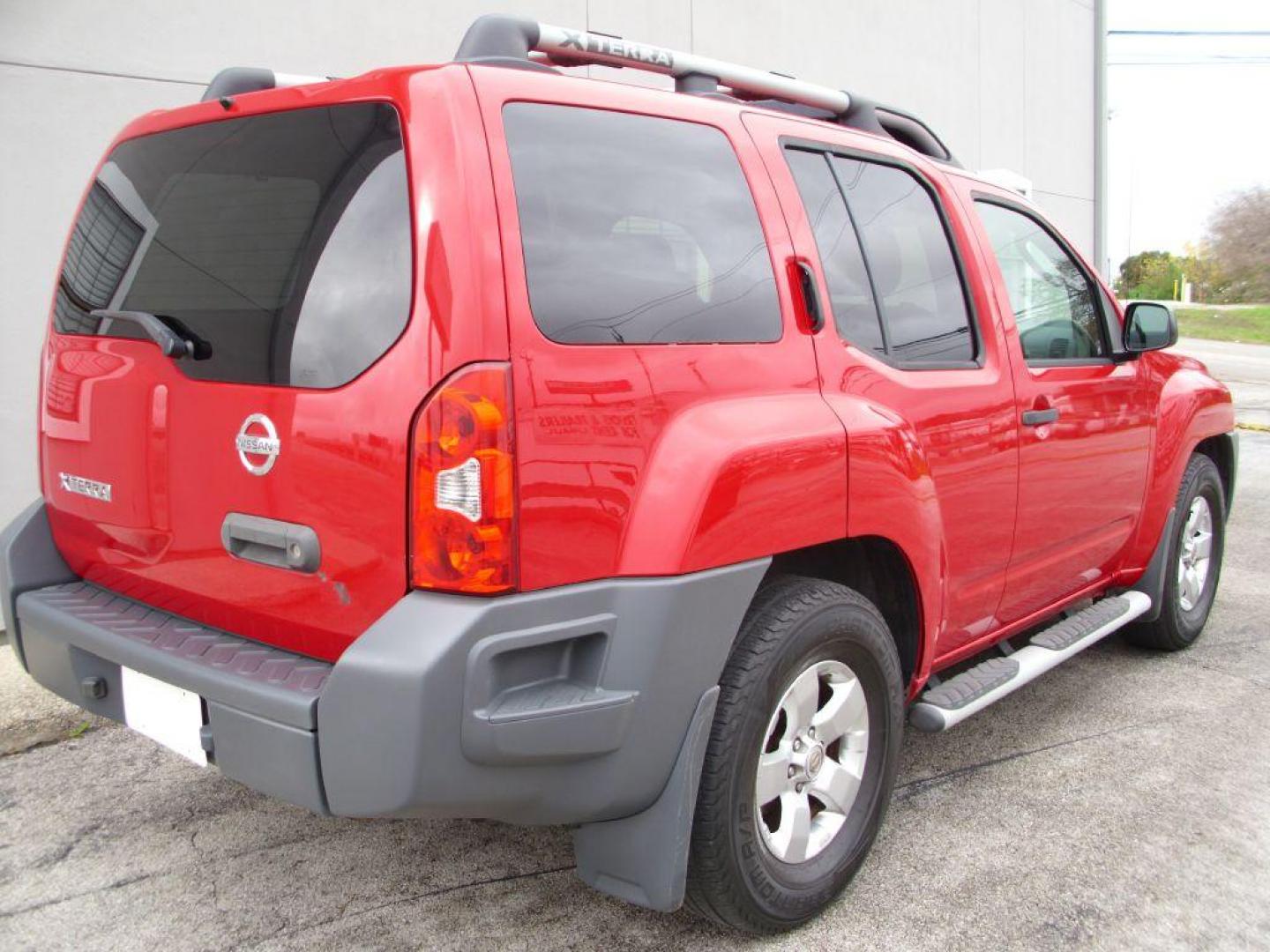 2009 RED NISSAN XTERRA OFF ROAD (5N1AN08U69C) with an 4.0L engine, Automatic transmission, located at 12019 San Pedro Avenue, San Antonio, TX, 78216, (210) 494-5895, 29.550915, -98.491142 - Photo#6