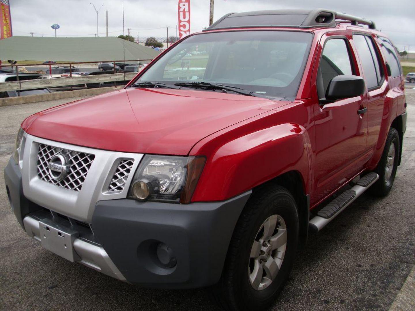 2009 RED NISSAN XTERRA OFF ROAD (5N1AN08U69C) with an 4.0L engine, Automatic transmission, located at 12019 San Pedro Avenue, San Antonio, TX, 78216, (210) 494-5895, 29.550915, -98.491142 - Photo#7