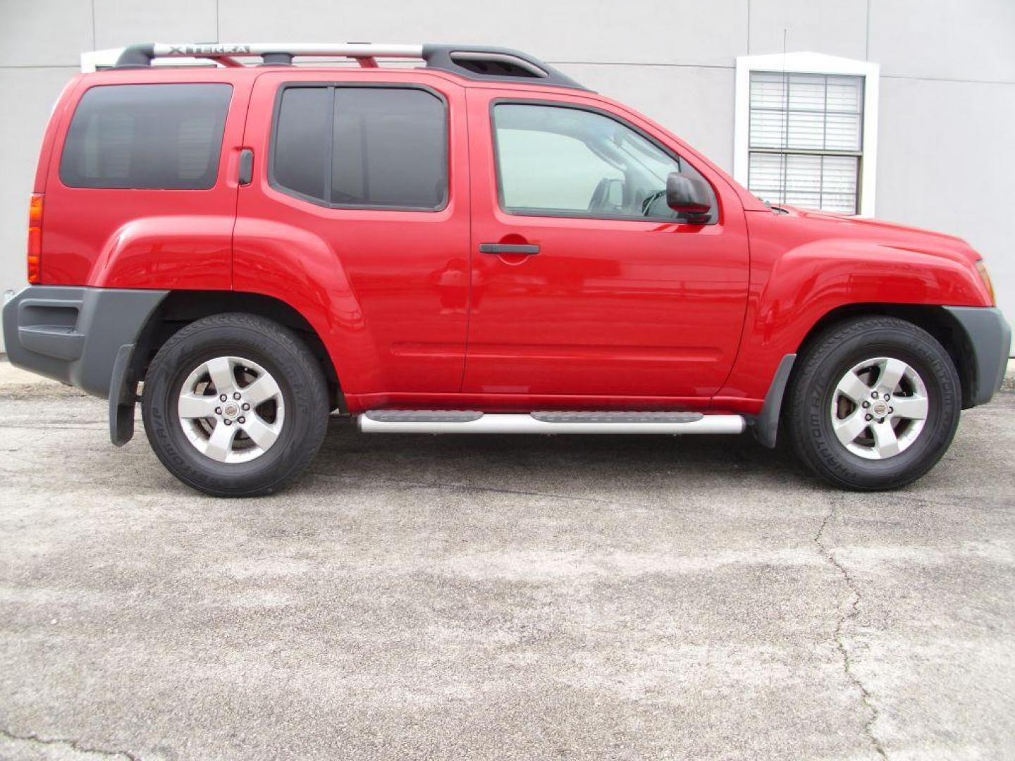 2009 RED NISSAN XTERRA OFF ROAD (5N1AN08U69C) with an 4.0L engine, Automatic transmission, located at 12019 San Pedro Avenue, San Antonio, TX, 78216, (210) 494-5895, 29.550915, -98.491142 - Photo#8