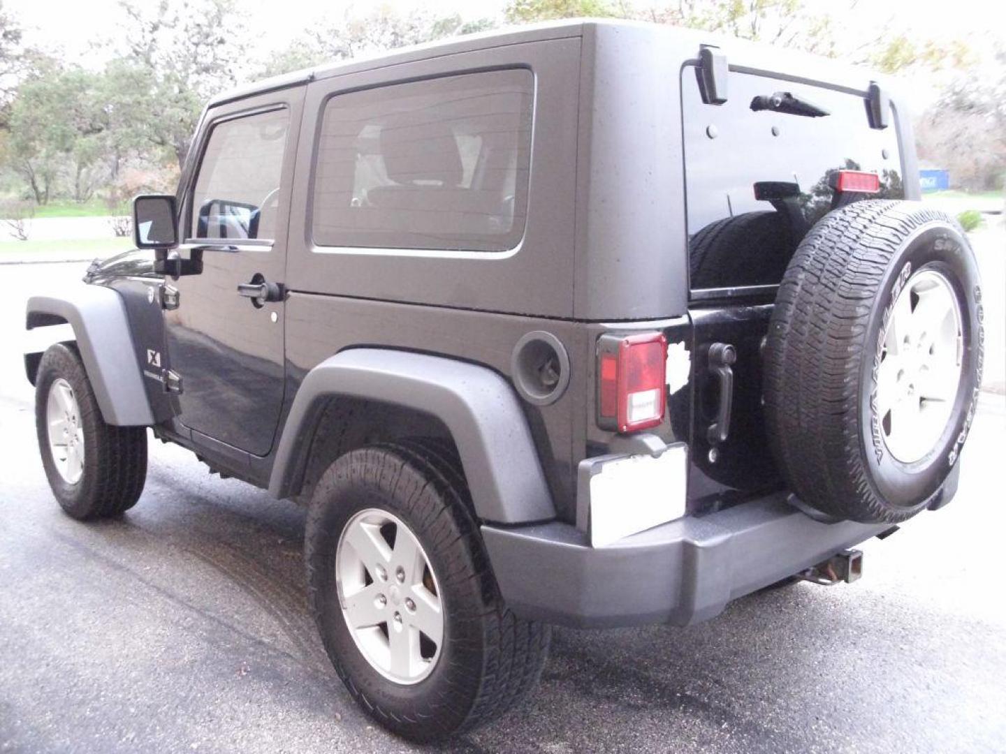 2008 BLACK JEEP WRANGLER X (1J4FA24128L) with an 3.8L engine, Automatic transmission, located at 12019 San Pedro Avenue, San Antonio, TX, 78216, (210) 494-5895, 29.550915, -98.491142 - GREAT CONDITION - VERY SMART - CLEAN - Power Steering; Tilt Wheel; AM/FM CD/MP3; Satellite; Passive sentry key; Dual Front Airbags; Passenger Sensor; Active Belts; Retractable Roof Panel; 4WD/AWD; ABS Brakes; Alloy Wheels; Auxiliary Input; Bluetooth Technology; Cruise Control; Hard Top; Power Windo - Photo#7