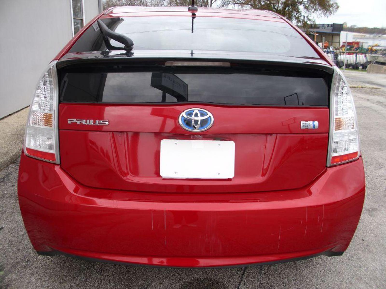 2011 RED TOYOTA PRIUS TWO (JTDKN3DU3B5) with an 1.8L engine, Continuously Variable transmission, located at 12019 San Pedro Avenue, San Antonio, TX, 78216, (210) 494-5895, 29.550915, -98.491142 - Photo #5