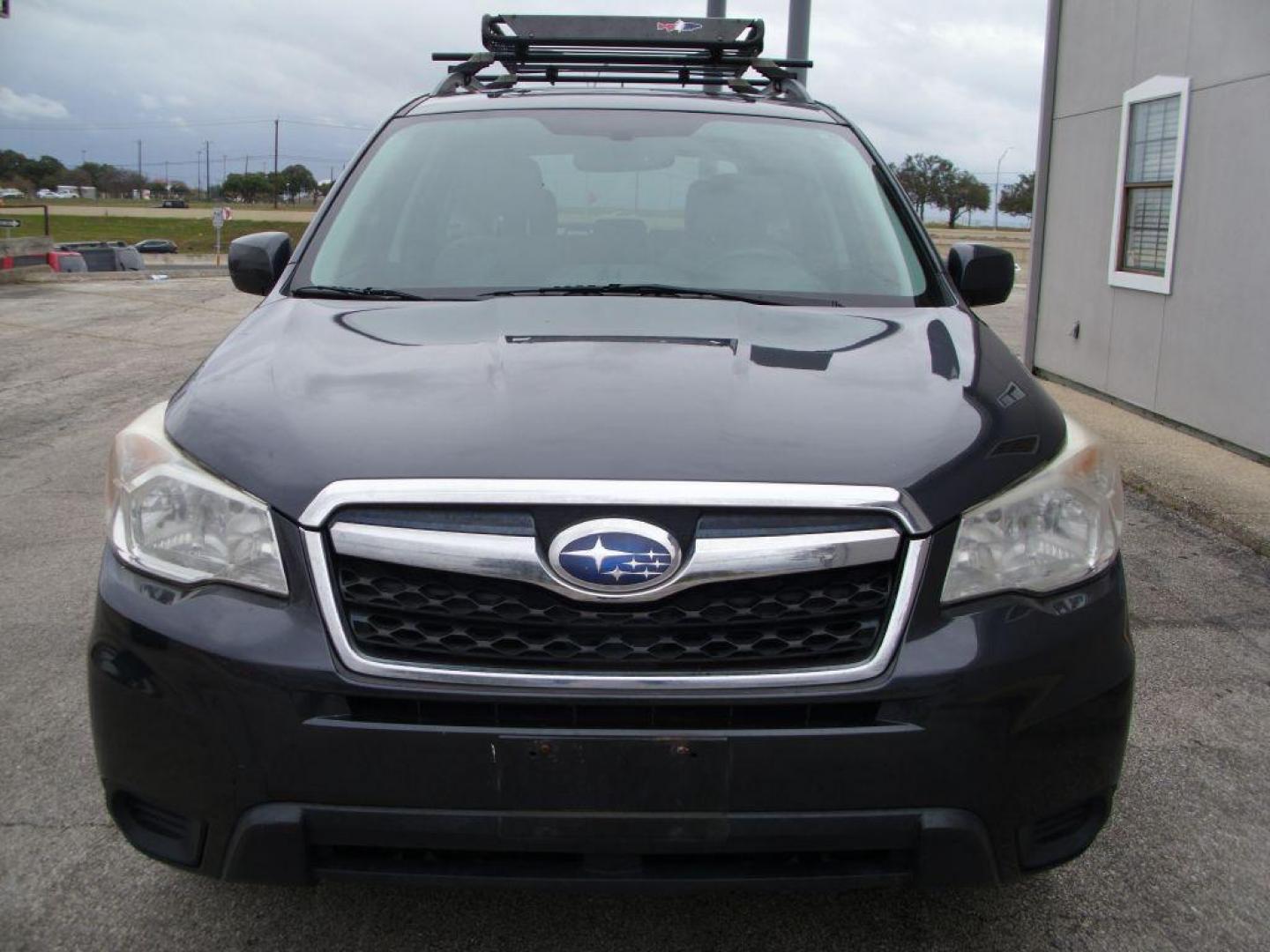 2015 GRAY SUBARU FORESTER 2.5I PREMIUM (JF2SJADC6FH) with an 2.5L engine, Automatic transmission, located at 12019 San Pedro Avenue, San Antonio, TX, 78216, (210) 494-5895, 29.550915, -98.491142 - Photo#5