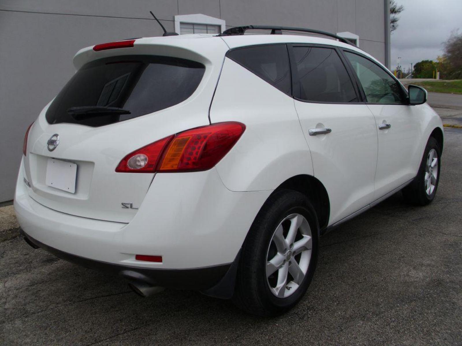 2010 WHITE NISSAN MURANO S (JN8AZ1MW3AW) with an 3.5L engine, Continuously Variable transmission, located at 12019 San Pedro Avenue, San Antonio, TX, 78216, (210) 494-5895, 29.550915, -98.491142 - AWD - IMMACULATE - Air Conditioning; Power Windows; Power Locks; Power Steering; Tilt Wheel; AM/FM CD/MP3; Satellite; AM/FM CD/DVD; Sentry Key; Keyless Entry; Alarm; Dual Air Bags Front Head and Sides; Active Belts; 4WD/AWD; Alloy Wheels; Auxiliary Input; BOSE Sound System; Bluetooth Technology; Cr - Photo #4
