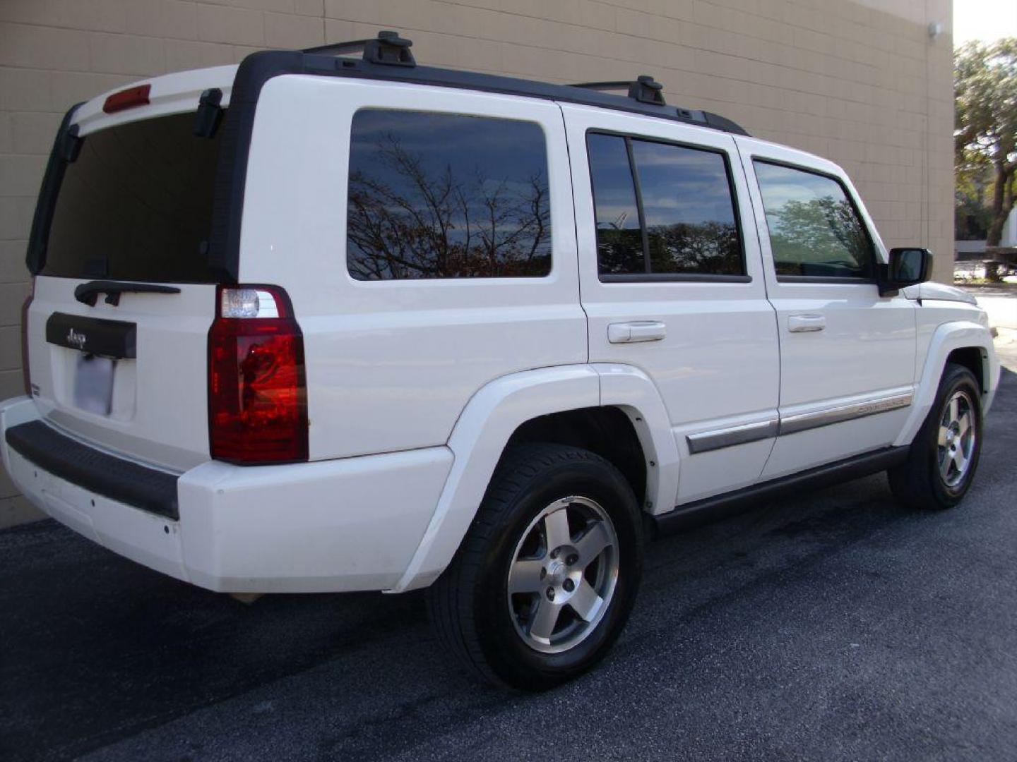 2010 WHITE JEEP COMMANDER SPORT (1J4RH4GK5AC) with an 3.7L engine, Automatic transmission, located at 12019 San Pedro Avenue, San Antonio, TX, 78216, (210) 494-5895, 29.550915, -98.491142 - VERY CLEAN - WELL MAINTAINED - Air Conditioning; Power Windows; Power Locks; Power Steering; Tilt Wheel; AM/FM CD ; Sentry Key; Keyless Entry; Dual Airbags Front Head and Side; Active Seatbelts; Passenger Airbag Sensor; Dual Rear Side Airbag; All Wheel ABS; Alloy Wheels; Auxiliary Input; Cruise Con - Photo#2