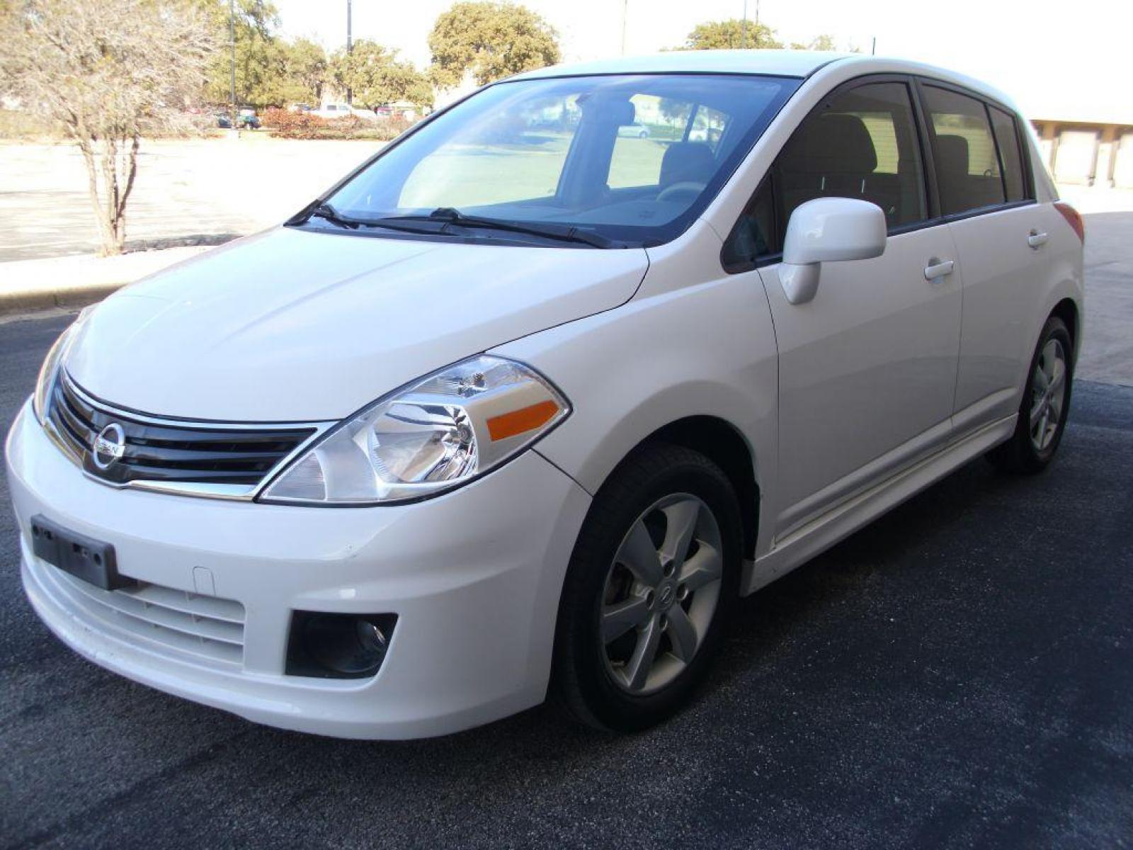 2012 WHITE NISSAN VERSA SL (3N1BC1CP6CK) with an 1.8L engine, Continuously Variable transmission, located at 12019 San Pedro Avenue, San Antonio, TX, 78216, (210) 494-5895, 29.550915, -98.491142 - VERY LOW MILES - Air Conditioning; Power Windows; Power Locks; Power Steering; Tilt Wheel; AM/FM CD ; Passive engine immobilizer; Daytime Running Lights; Dual Front Airbags; Side Airbags; Head Airbags; Rear Head Airbags; Active Seatbelts; All Wheel ABS; Alloy Wheels; Auxiliary Input; Bluetooth Tech - Photo #5