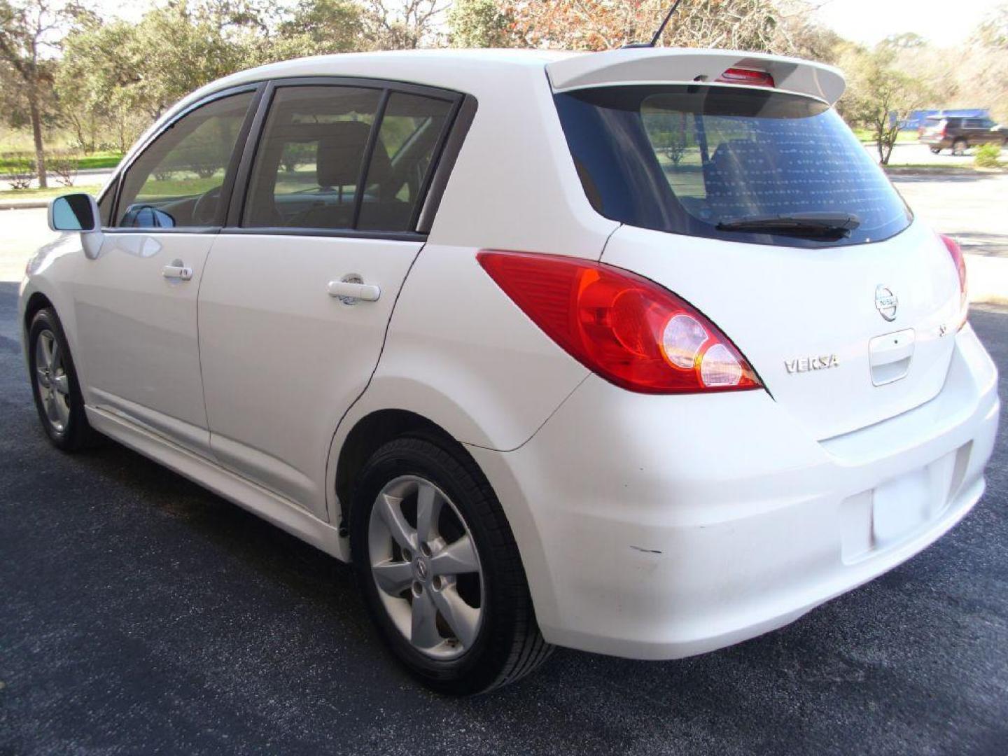 2012 WHITE NISSAN VERSA SL (3N1BC1CP6CK) with an 1.8L engine, Continuously Variable transmission, located at 12019 San Pedro Avenue, San Antonio, TX, 78216, (210) 494-5895, 29.550915, -98.491142 - We provide financing options through various third-party Credit Unions and Auto Finance Companies, including RBFCU, USAA, SSFCU, Pen Fed, Navy Fed, Credit Human Credit Union of Texas, and most other credit unions. We also work with major banks such as Capital One and Broadway Bank. Payment methods a - Photo#1