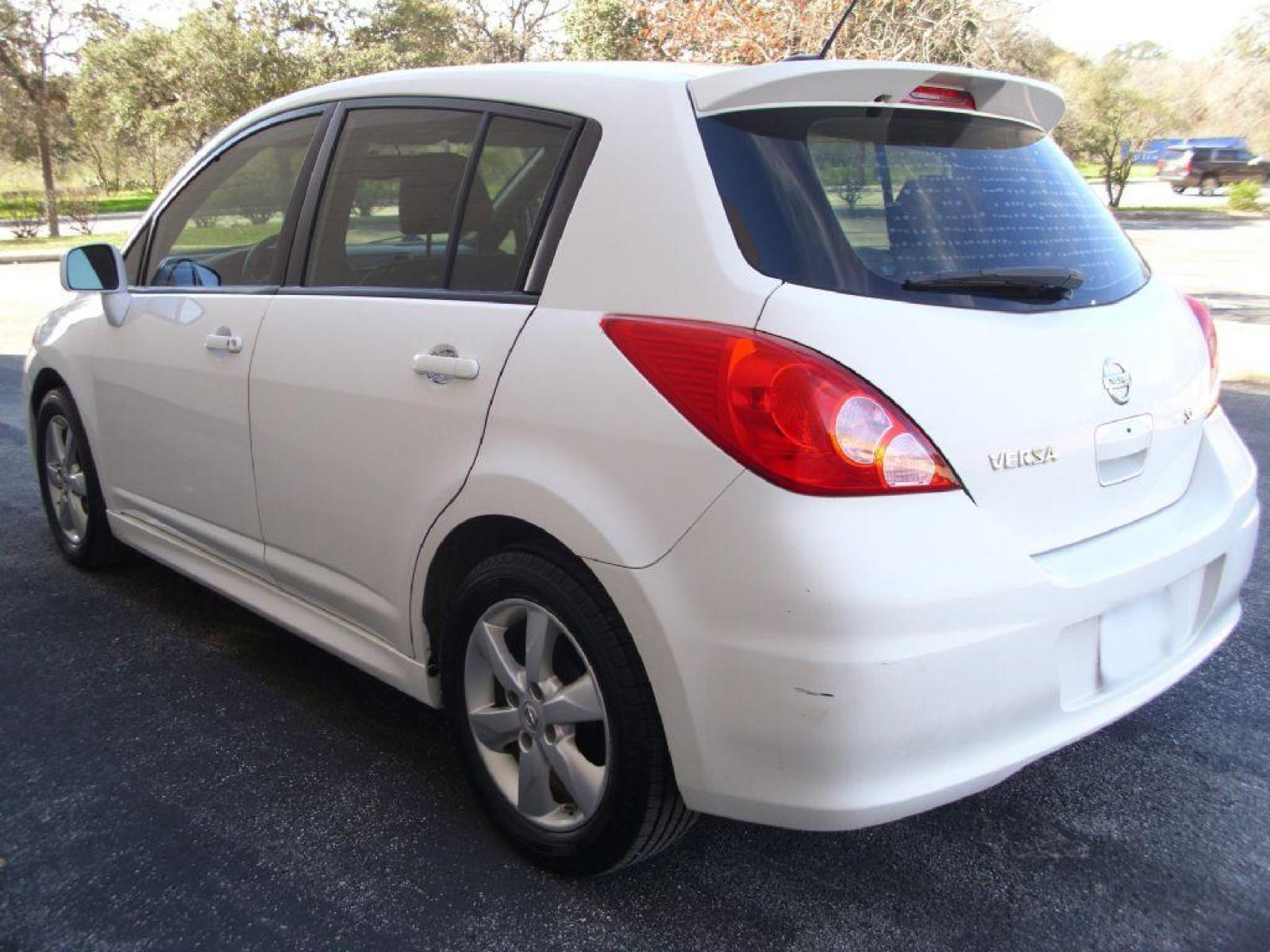 2012 WHITE NISSAN VERSA SL (3N1BC1CP6CK) with an 1.8L engine, Continuously Variable transmission, located at 12019 San Pedro Avenue, San Antonio, TX, 78216, (210) 494-5895, 29.550915, -98.491142 - VERY LOW MILES - Air Conditioning; Power Windows; Power Locks; Power Steering; Tilt Wheel; AM/FM CD ; Passive engine immobilizer; Daytime Running Lights; Dual Front Airbags; Side Airbags; Head Airbags; Rear Head Airbags; Active Seatbelts; All Wheel ABS; Alloy Wheels; Auxiliary Input; Bluetooth Tech - Photo #1