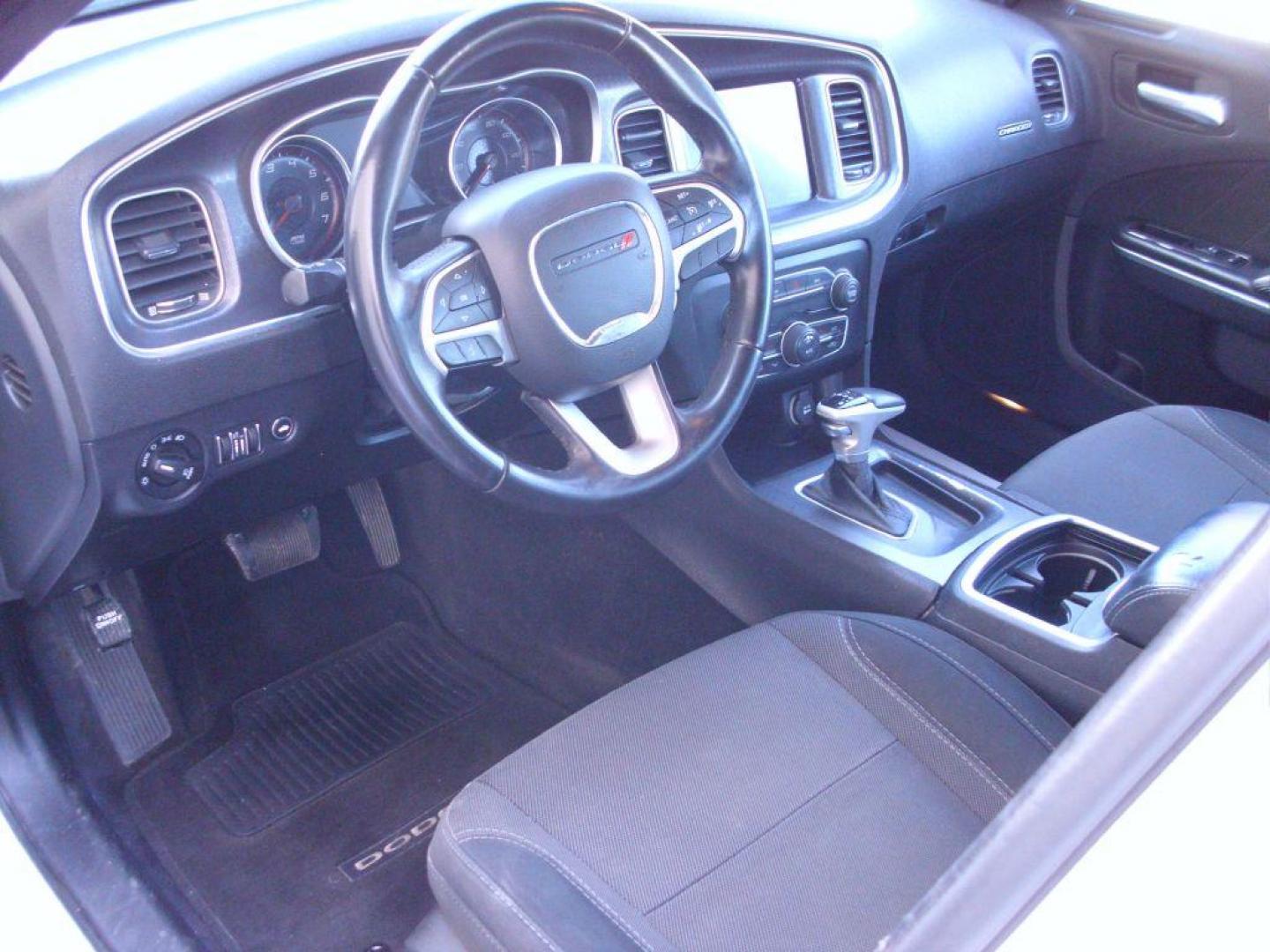2016 WHITE DODGE CHARGER SXT (2C3CDXHGXGH) with an 3.6L engine, Automatic transmission, located at 12019 San Pedro Avenue, San Antonio, TX, 78216, (208) 269-7240, 29.550915, -98.491142 - AMAZING VEHICLE - LOW MILES - VERY CLEAN - RUNS GREAT!! Air Conditioning; Power Windows; Power Locks; Power Steering; Tilt Wheel; AM/FM CD/MP3; Satellite; AM/FM CD/DVD; Sentry Key; Keyless Entry; Alarm; Daytime Running Lights; Dual Front Airbags; Side Airbags; Head Airbags; Rear Head Airbags; Act - Photo#5