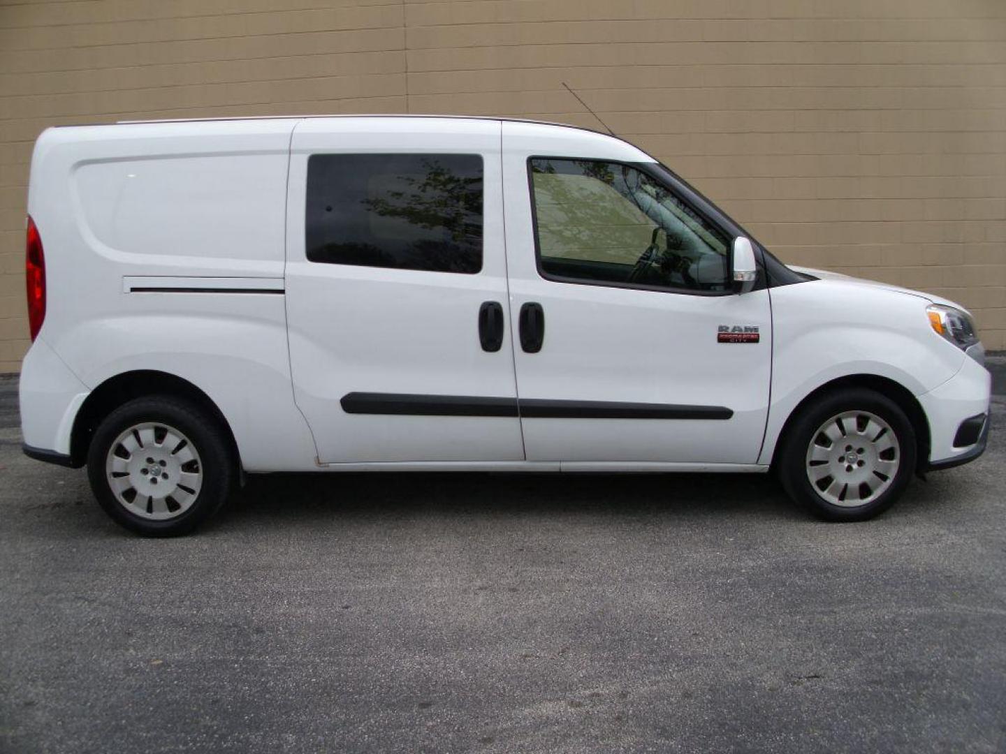 2017 WHITE RAM PROMASTER SLT (ZFBERFBB1H6) with an 2.4L engine, Automatic transmission, located at 12019 San Pedro Avenue, San Antonio, TX, 78216, (210) 494-5895, 29.550915, -98.491142 - We provide financing options through various third-party Credit Unions and Auto Finance Companies, including RBFCU, USAA, SSFCU, Pen Fed, Navy Fed, Credit Human Credit Union of Texas, and most other credit unions. We also work with major banks such as Capital One and Broadway Bank. Payment methods a - Photo#0