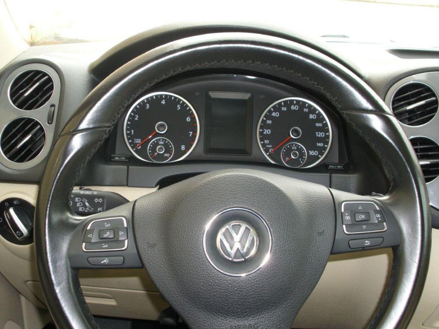 2013 WHITE VOLKSWAGEN TIGUAN S (WVGAV7AX8DW) with an 2.0L engine, Automatic transmission, located at 12019 San Pedro Avenue, San Antonio, TX, 78216, (210) 494-5895, 29.550915, -98.491142 - Photo#24