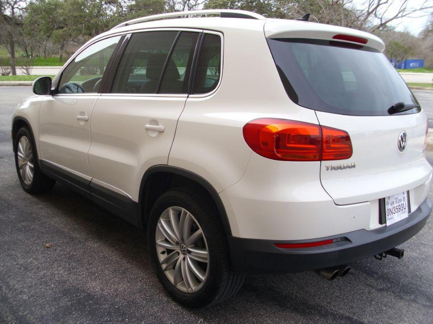 2013 WHITE VOLKSWAGEN TIGUAN S (WVGAV7AX8DW) with an 2.0L engine, Automatic transmission, located at 12019 San Pedro Avenue, San Antonio, TX, 78216, (210) 494-5895, 29.550915, -98.491142 - Photo#5