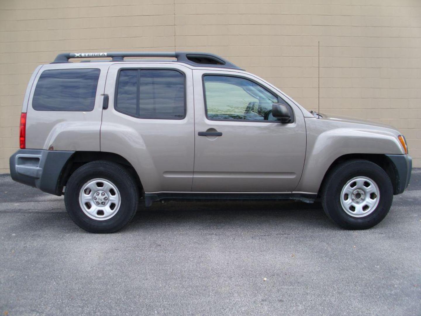 2007 BROWN NISSAN XTERRA OFF ROAD (5N1AN08U37C) with an 4.0L engine, Automatic transmission, located at 12019 San Pedro Avenue, San Antonio, TX, 78216, (210) 494-5895, 29.550915, -98.491142 - Photo#0