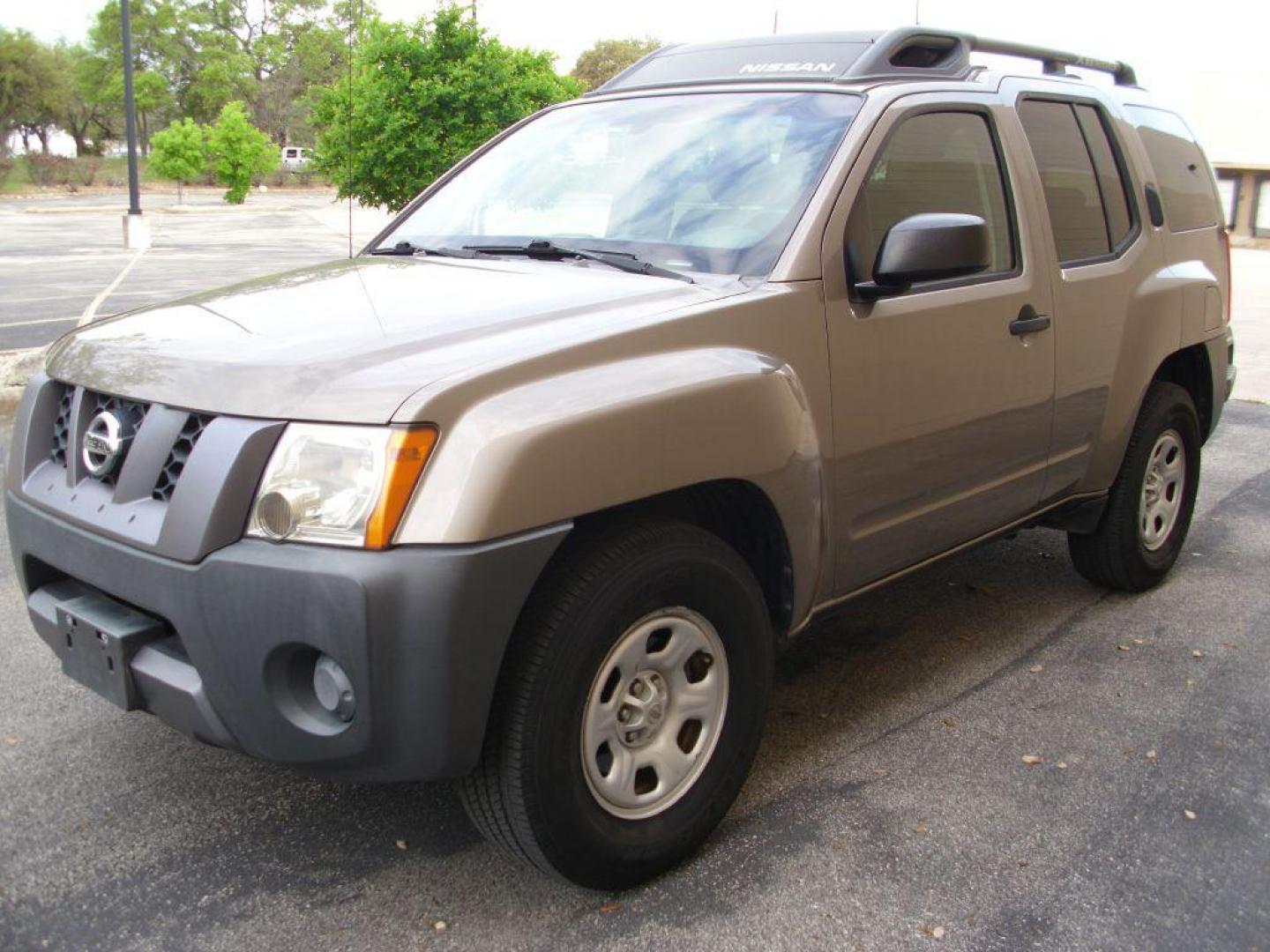 2007 BROWN NISSAN XTERRA OFF ROAD (5N1AN08U37C) with an 4.0L engine, Automatic transmission, located at 12019 San Pedro Avenue, San Antonio, TX, 78216, (210) 494-5895, 29.550915, -98.491142 - Photo#3