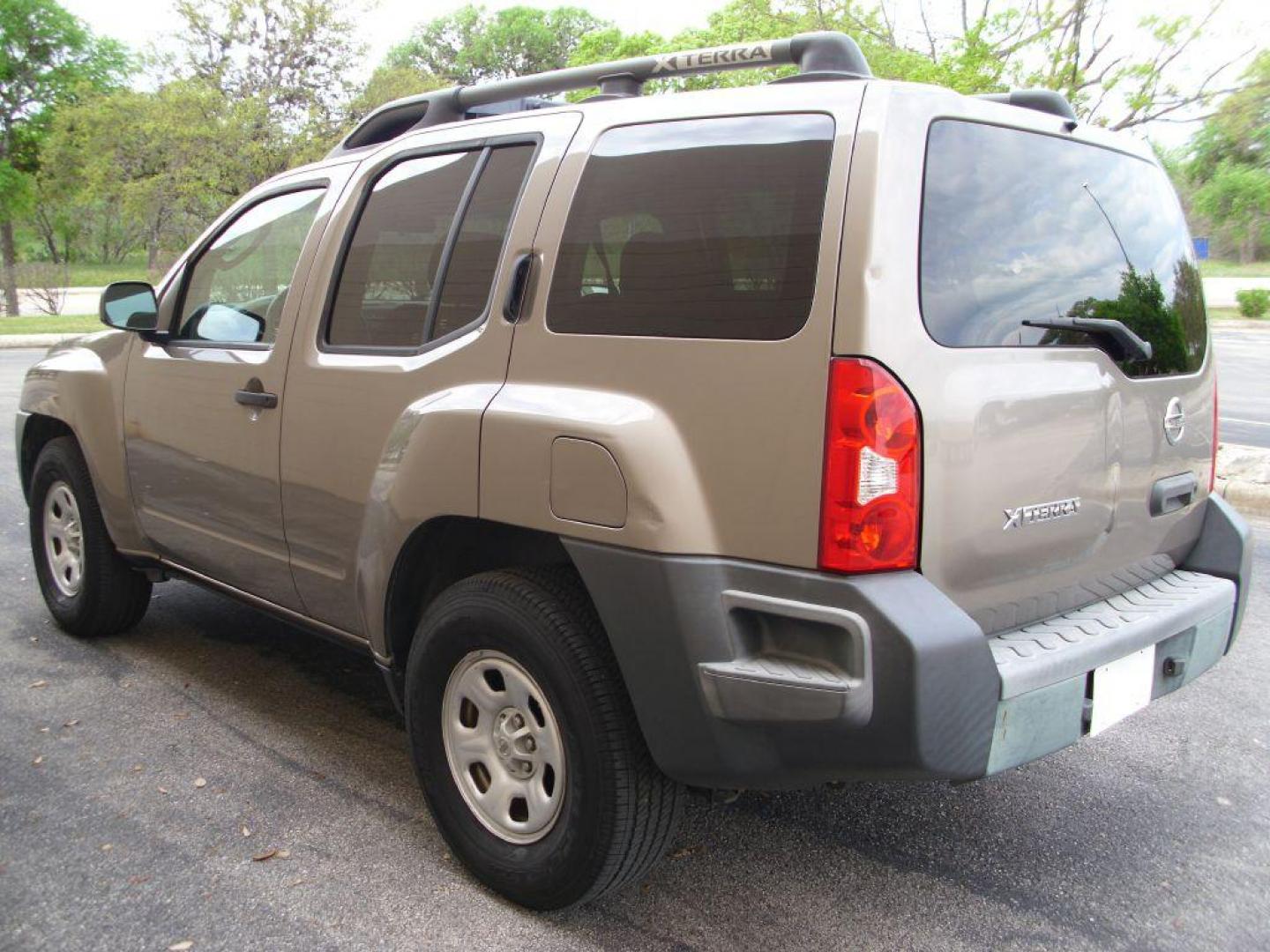 2007 BROWN NISSAN XTERRA OFF ROAD (5N1AN08U37C) with an 4.0L engine, Automatic transmission, located at 12019 San Pedro Avenue, San Antonio, TX, 78216, (210) 494-5895, 29.550915, -98.491142 - Photo#5