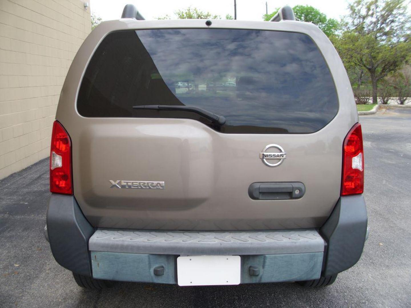 2007 BROWN NISSAN XTERRA OFF ROAD (5N1AN08U37C) with an 4.0L engine, Automatic transmission, located at 12019 San Pedro Avenue, San Antonio, TX, 78216, (210) 494-5895, 29.550915, -98.491142 - Photo#6