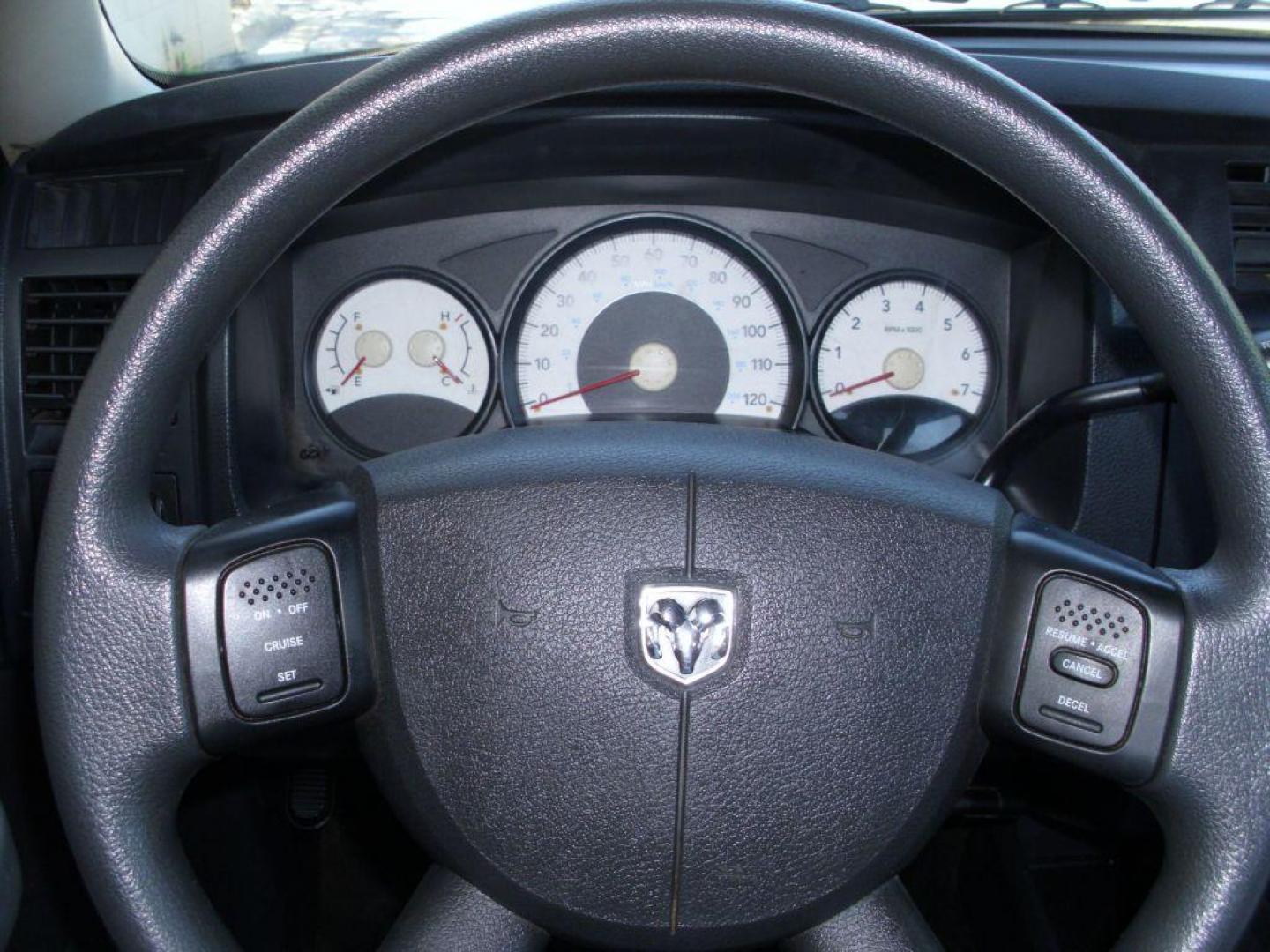 2008 RED DODGE DAKOTA SXT (1D7HE38K98S) with an 3.7L engine, Automatic transmission, located at 12019 San Pedro Avenue, San Antonio, TX, 78216, (210) 494-5895, 29.550915, -98.491142 - Photo#17