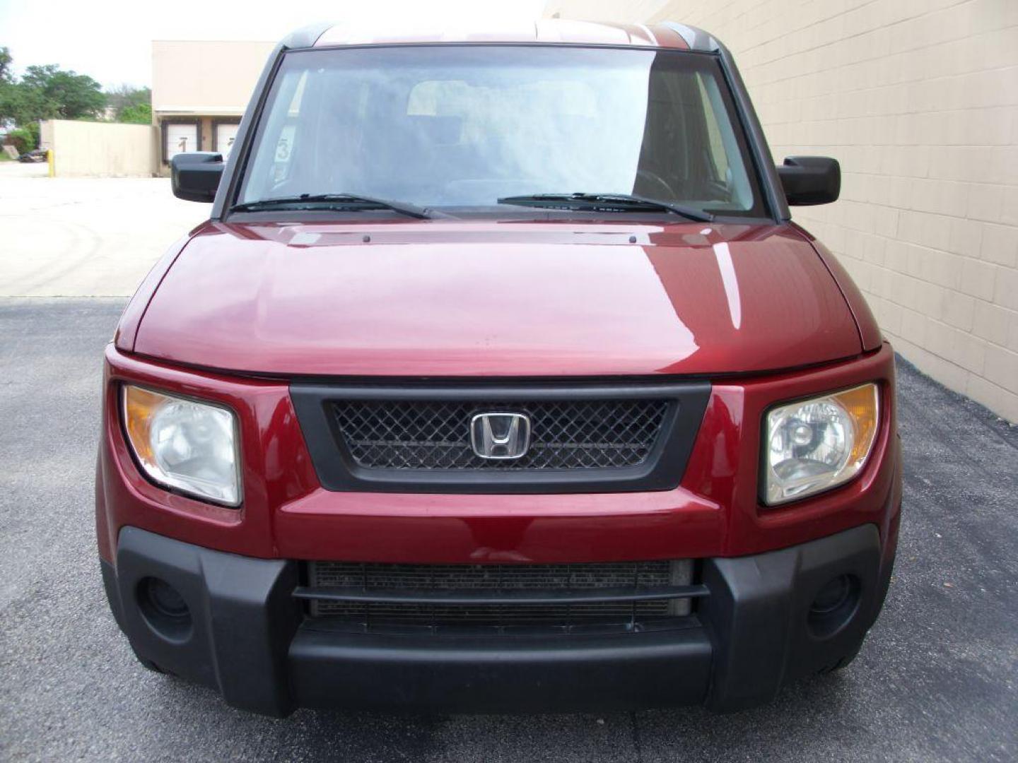 2006 RED HONDA ELEMENT EX (5J6YH28746L) with an 2.4L engine, Automatic transmission, located at 12019 San Pedro Avenue, San Antonio, TX, 78216, (210) 494-5895, 29.550915, -98.491142 - We provide financing options through various third-party Credit Unions and Auto Finance Companies, including RBFCU, USAA, SSFCU, Pen Fed, Navy Fed, Credit Human Credit Union of Texas, and most other credit unions. We also work with major banks such as Capital One and Broadway Bank. Payment methods a - Photo#3