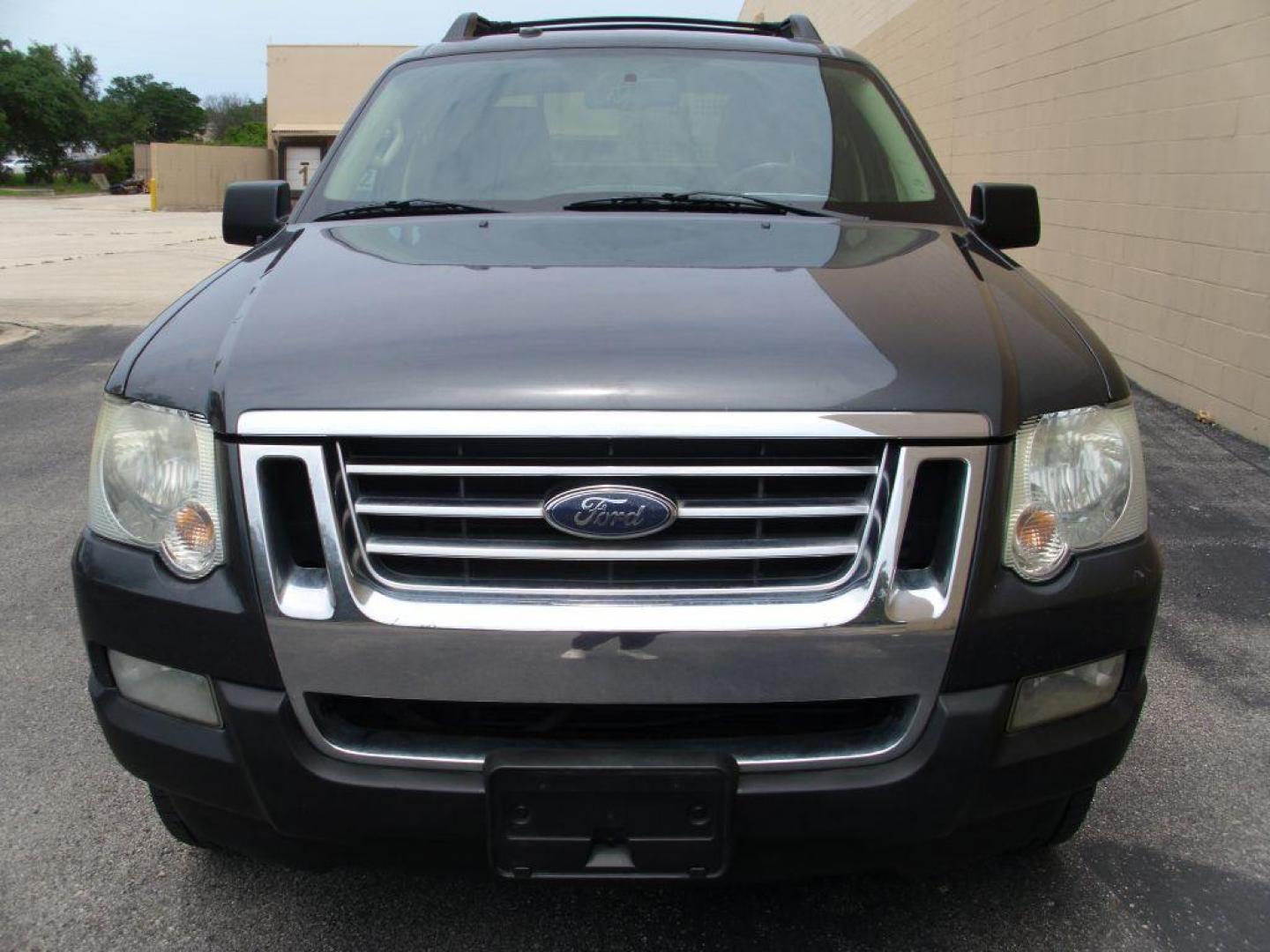 2010 GRAY FORD EXPLORER SPORT XLT (1FMEU3BEXAU) with an 4.0L engine, Automatic transmission, located at 12019 San Pedro Avenue, San Antonio, TX, 78216, (210) 494-5895, 29.550915, -98.491142 - We provide financing options through various third-party Credit Unions and Auto Finance Companies, including RBFCU, USAA, SSFCU, Pen Fed, Navy Fed, Credit Human Credit Union of Texas, and most other credit unions. We also work with major banks such as Capital One and Broadway Bank. Payment methods a - Photo#3