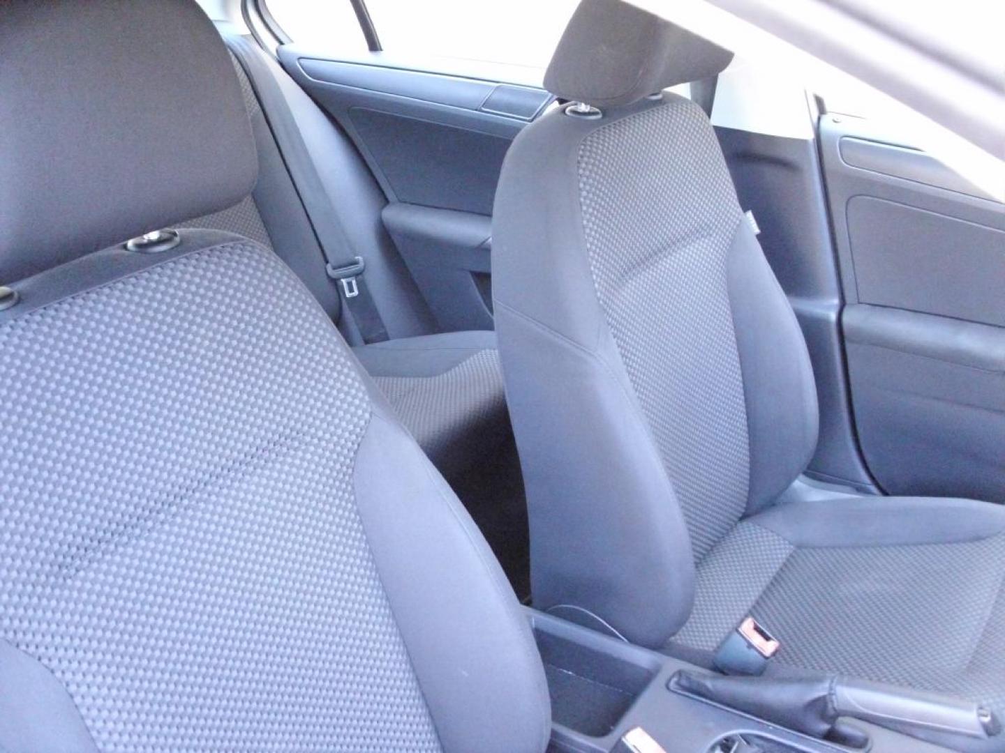 2012 SILVER VOLKSWAGEN JETTA BASE (3VW2K7AJ1CM) with an 2.0L engine, Automatic transmission, located at 2215 Harry Wurzbach Rd , San Antonio, TX, 78209, (208) 269-7240, 29.491415, -98.432098 - ONE OWNER!! RELIABLE CAR!! Cloth Seats; Air Conditioning; Power Windows; Power Locks; Power Steering; Tilt Wheel; AM/FM CD/MP3; Immobilizer; Keyless Entry; Alarm; Daytime Running Lights; Dual Air Bags Front Head and Sides; Active Belts; All Wheel ABS ** WE DO NOT OFFER BUY HERE PAY HERE FINANCING- Photo#10