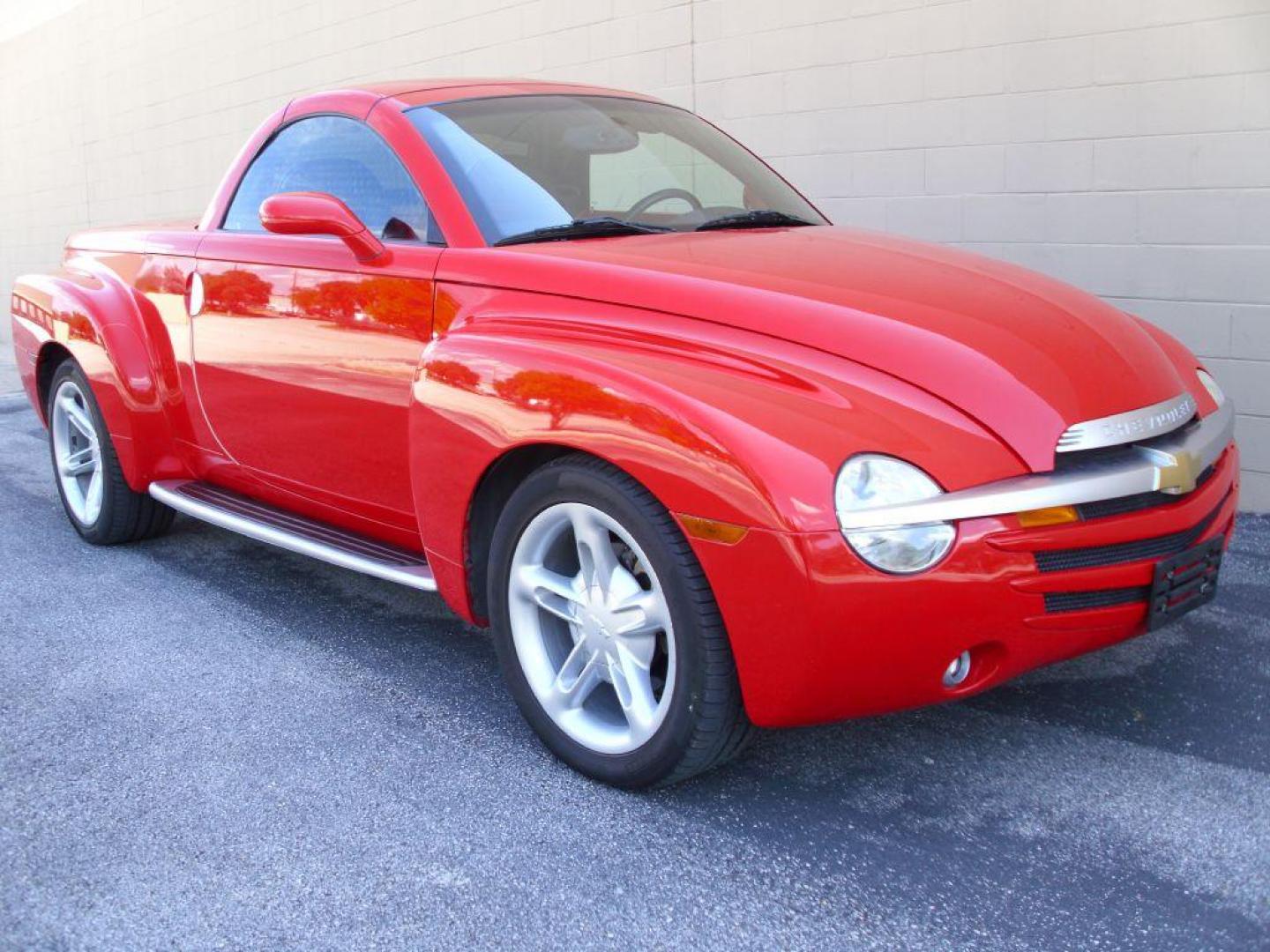 2004 RED CHEVROLET SSR (1GCES14P34B) with an 5.3L engine, Automatic transmission, located at 12019 San Pedro Avenue, San Antonio, TX, 78216, (210) 494-5895, 29.550915, -98.491142 - We provide financing options through various third-party Credit Unions and Auto Finance Companies, including RBFCU, USAA, SSFCU, Pen Fed, Navy Fed, Credit Human Credit Union of Texas, and most other credit unions. We also work with major banks such as Capital One and Broadway Bank. Payment methods a - Photo#1