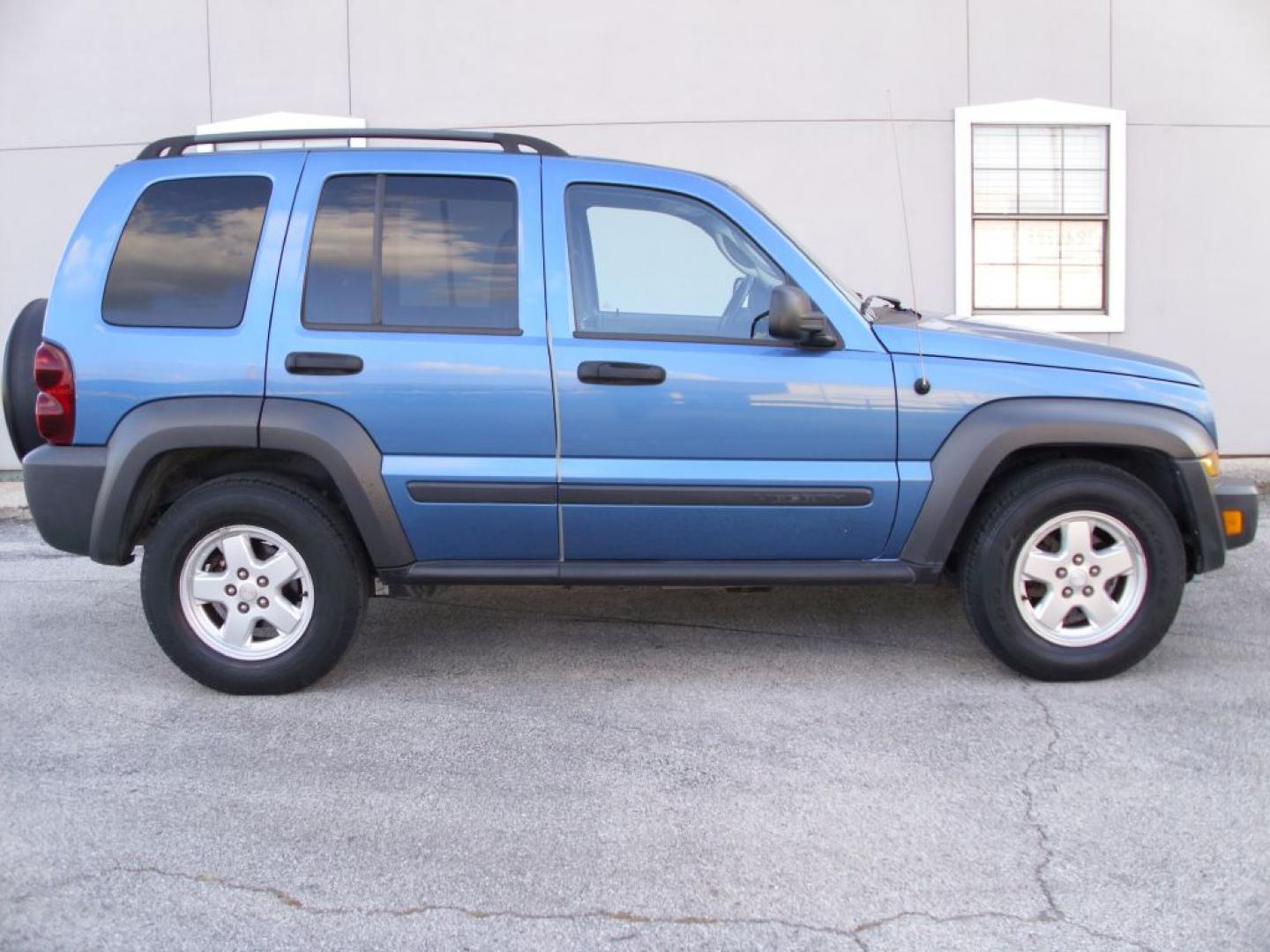 2006 BLUE JEEP LIBERTY SPORT (1J4GK48K26W) with an 3.7L engine, Automatic transmission, located at 2215 Harry Wurzbach Rd , San Antonio, TX, 78209, (208) 269-7240, 29.491415, -98.432098 - NO Accidents or Damages! Great 2 Wheel Drive Vehicle! Cloth Seats; Tow Hitch; Air Conditioning; Power Windows; Power Locks; Power Steering; Tilt Wheel; AM/FM CD; Sentry Key; Alarm; Dual Front Air Bag; Active Belts; All Wheel ABS ** WE DO NOT OFFER BUY HERE PAY HERE FINANCING. or Sub-Prime credit- Photo#0