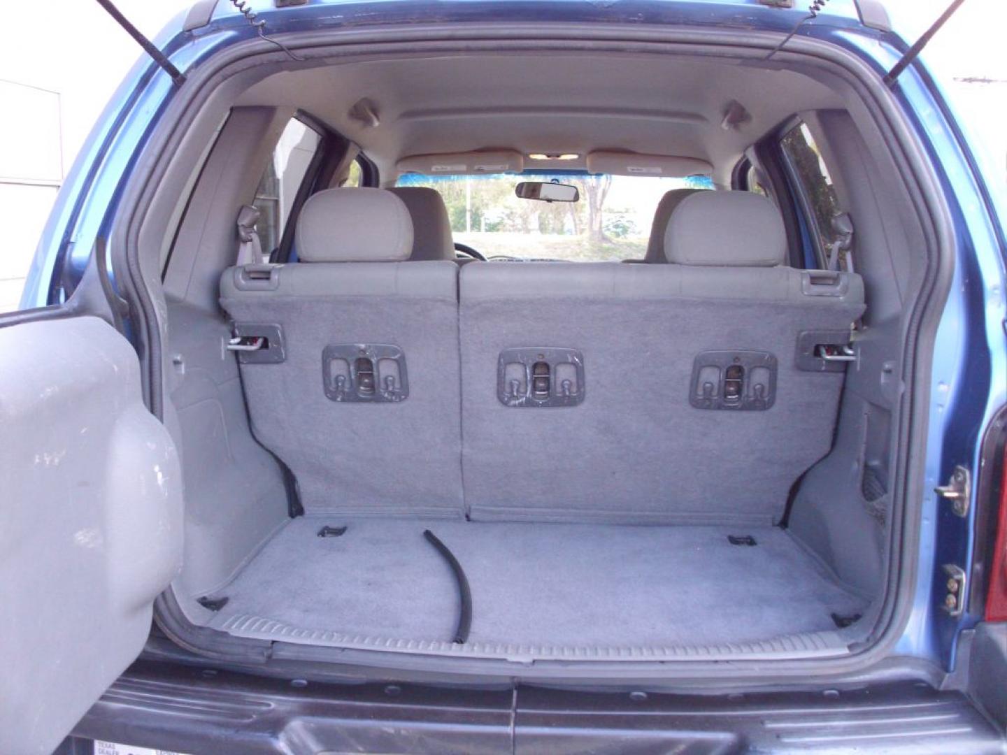 2006 BLUE JEEP LIBERTY SPORT (1J4GK48K26W) with an 3.7L engine, Automatic transmission, located at 2215 Harry Wurzbach Rd , San Antonio, TX, 78209, (208) 269-7240, 29.491415, -98.432098 - NO Accidents or Damages! Great 2 Wheel Drive Vehicle! Cloth Seats; Tow Hitch; Air Conditioning; Power Windows; Power Locks; Power Steering; Tilt Wheel; AM/FM CD; Sentry Key; Alarm; Dual Front Air Bag; Active Belts; All Wheel ABS ** WE DO NOT OFFER BUY HERE PAY HERE FINANCING. or Sub-Prime credit- Photo#9