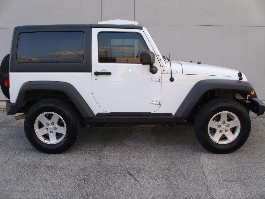 photo of 2012 JEEP WRANGLER 2DR