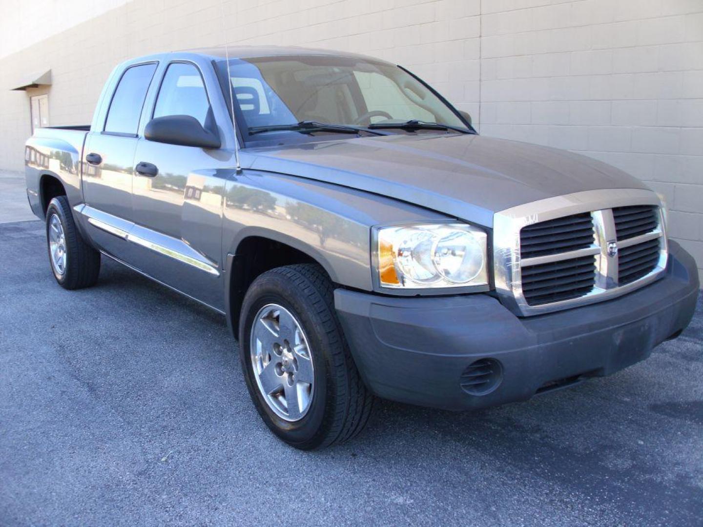 2005 GRAY DODGE DAKOTA QUAD (1D7HE28K15S) with an 3.7L engine, Automatic transmission, located at 12019 San Pedro Avenue, San Antonio, TX, 78216, (208) 269-7240, 29.550915, -98.491142 - Great Truck! ONE OWNER! No accidents or damages! Air Conditioning; Power Steering; Tilt Wheel; AM/FM CD; Dual Front Air Bag; Active Belts; Crew Cab; Short Bed; All Wheel ABS; 1/2 Ton We provide financing options through various third-party Credit Unions and Auto Finance Companies, including RBFC - Photo#4