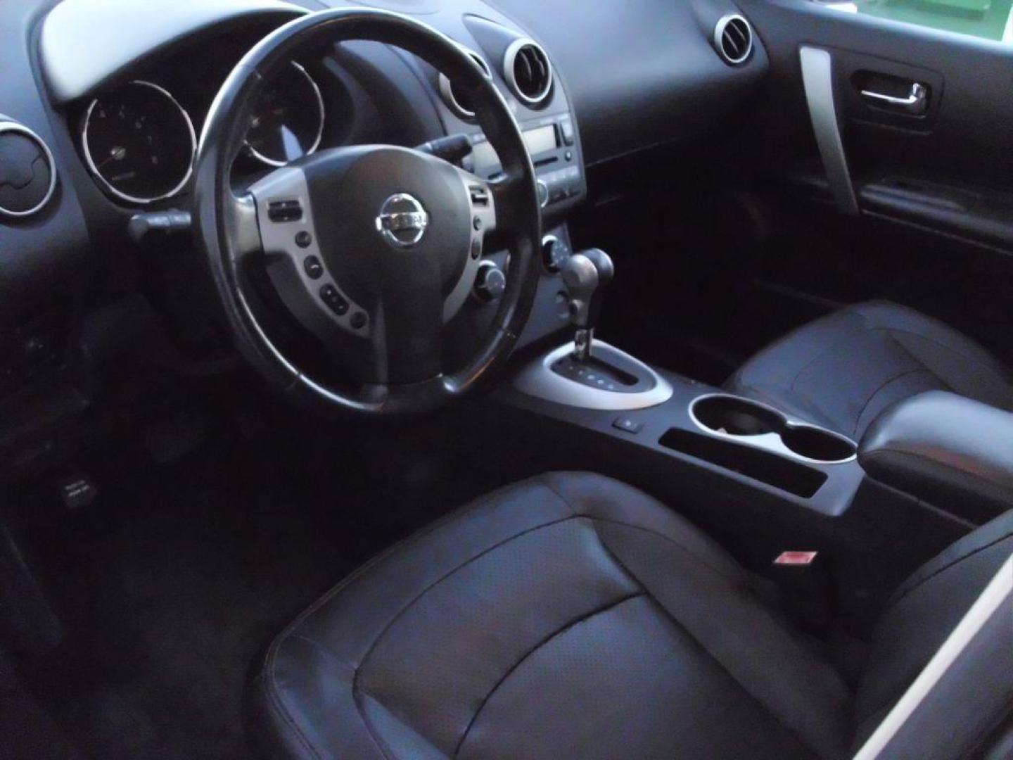 2010 GRAY NISSAN ROGUE S (JN8AS5MV5AW) with an 2.5L engine, Continuously Variable transmission, located at 2215 Harry Wurzbach Rd , San Antonio, TX, 78209, (208) 269-7240, 29.491415, -98.432098 - CARAX- Two Previous Owners! Low Miles! Leather Seats; Heated Seats; Air Conditioning; Power Windows; Power Locks; Power Steering; Tilt Wheel; AM/FM CD/MP3; Satellite; Immobilizer; Keyless Entry; Push Button Start; Alarm; Dual Front Airbags; Side Airbags; Head Airbags; Rear Head Airbags; Active Seatb - Photo#8