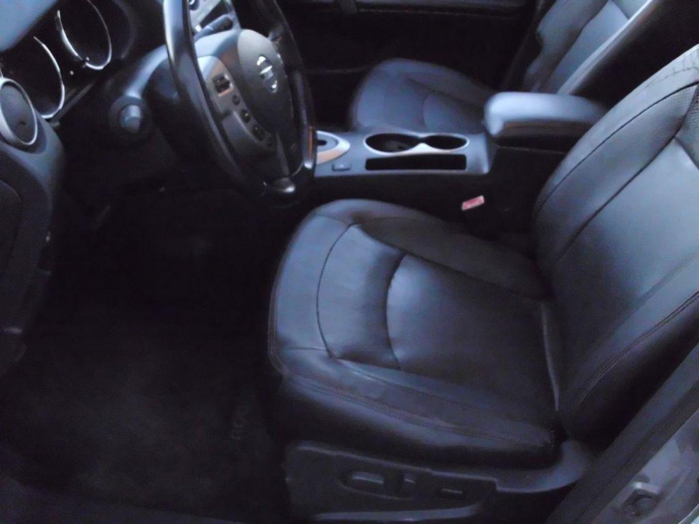 2010 GRAY NISSAN ROGUE S (JN8AS5MV5AW) with an 2.5L engine, Continuously Variable transmission, located at 2215 Harry Wurzbach Rd , San Antonio, TX, 78209, (208) 269-7240, 29.491415, -98.432098 - CARAX- Two Previous Owners! Low Miles! Leather Seats; Heated Seats; Air Conditioning; Power Windows; Power Locks; Power Steering; Tilt Wheel; AM/FM CD/MP3; Satellite; Immobilizer; Keyless Entry; Push Button Start; Alarm; Dual Front Airbags; Side Airbags; Head Airbags; Rear Head Airbags; Active Seatb - Photo#9