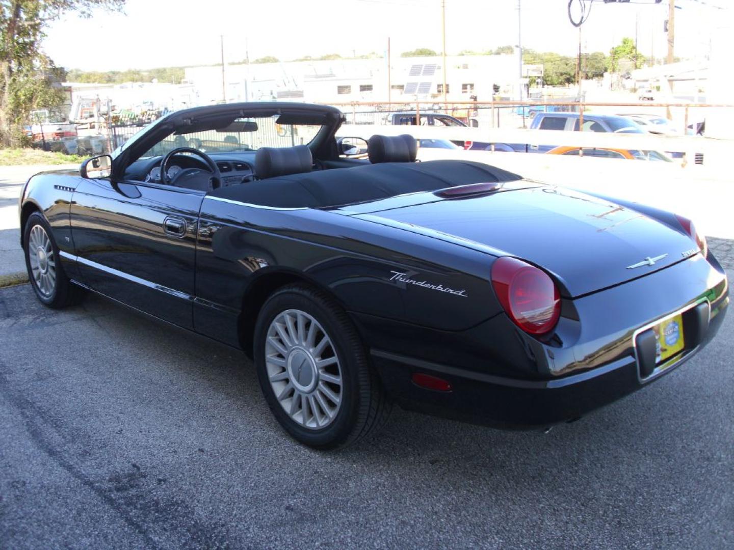 2004 BLACK FORD THUNDERBIRD (1FAHP60A84Y) with an 3.9L engine, Automatic transmission, located at 2215 Harry Wurzbach Rd , San Antonio, TX, 78209, (208) 269-7240, 29.491415, -98.432098- Photo#11