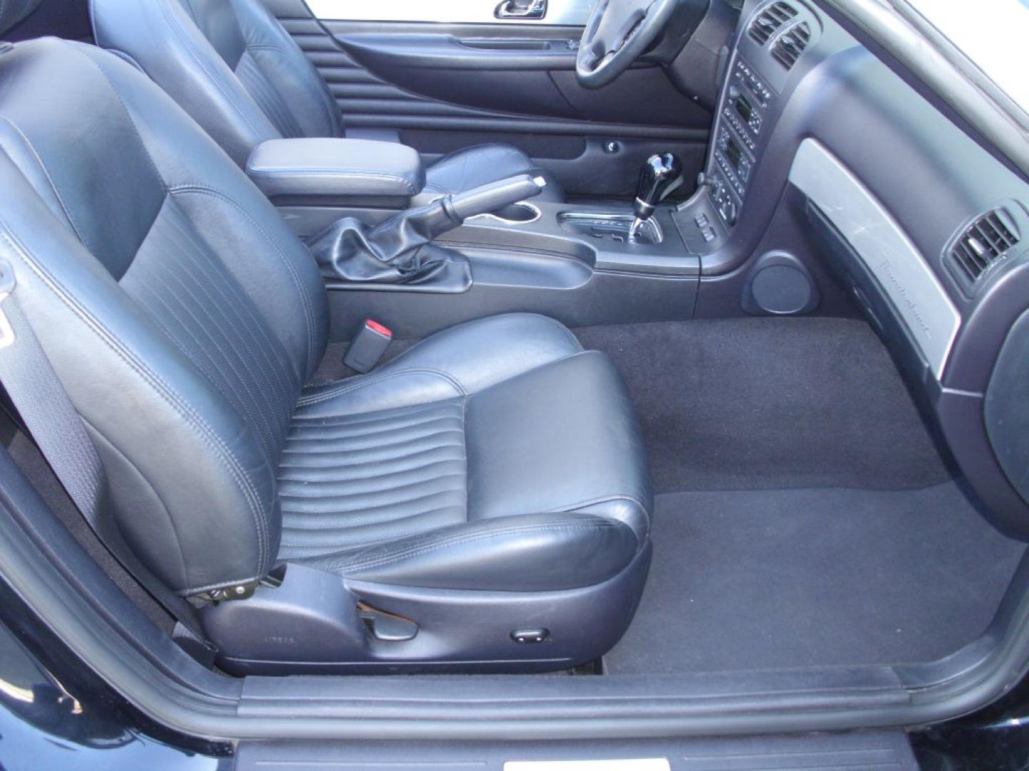 2004 BLACK FORD THUNDERBIRD (1FAHP60A84Y) with an 3.9L engine, Automatic transmission, located at 2215 Harry Wurzbach Rd , San Antonio, TX, 78209, (208) 269-7240, 29.491415, -98.432098- Photo#23