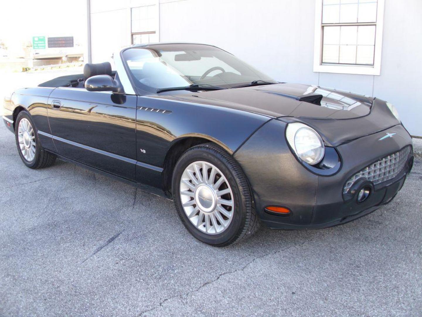 2004 BLACK FORD THUNDERBIRD (1FAHP60A84Y) with an 3.9L engine, Automatic transmission, located at 12019 San Pedro Avenue, San Antonio, TX, 78216, (210) 494-5895, 29.550915, -98.491142 - We provide financing options through various third-party Credit Unions and Auto Finance Companies, including RBFCU, USAA, SSFCU, Pen Fed, Navy Fed, Credit Human Credit Union of Texas, and most other credit unions. We also work with major banks such as Capital One and Broadway Bank. Payment methods a - Photo#2