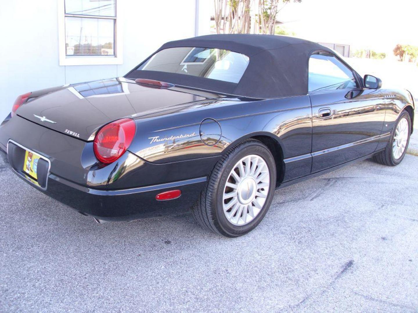 2004 BLACK FORD THUNDERBIRD (1FAHP60A84Y) with an 3.9L engine, Automatic transmission, located at 12019 San Pedro Avenue, San Antonio, TX, 78216, (208) 269-7240, 29.550915, -98.491142 - We provide financing options through various third-party Credit Unions and Auto Finance Companies, including RBFCU, USAA, SSFCU, Pen Fed, Navy Fed, Credit Human Credit Union of Texas, and most other credit unions. We also work with major banks such as Capital One and Broadway Bank. Payment methods a - Photo#8