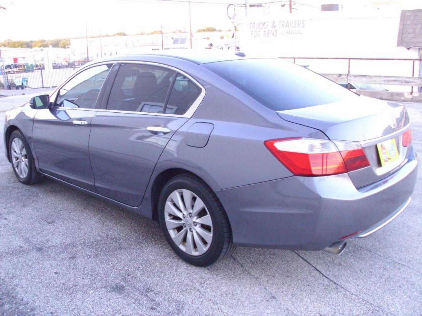 2014 GRAY HONDA ACCORD EXL (1HGCR3F87EA) with an 3.5L engine, Continuously Variable transmission, located at 12019 San Pedro Avenue, San Antonio, TX, 78216, (210) 494-5895, 29.550915, -98.491142 - We provide financing options through various third-party Credit Unions and Auto Finance Companies, including RBFCU, USAA, SSFCU, Pen Fed, Navy Fed, Credit Human Credit Union of Texas, and most other credit unions. We also work with major banks such as Capital One and Broadway Bank. Payment methods a - Photo#2