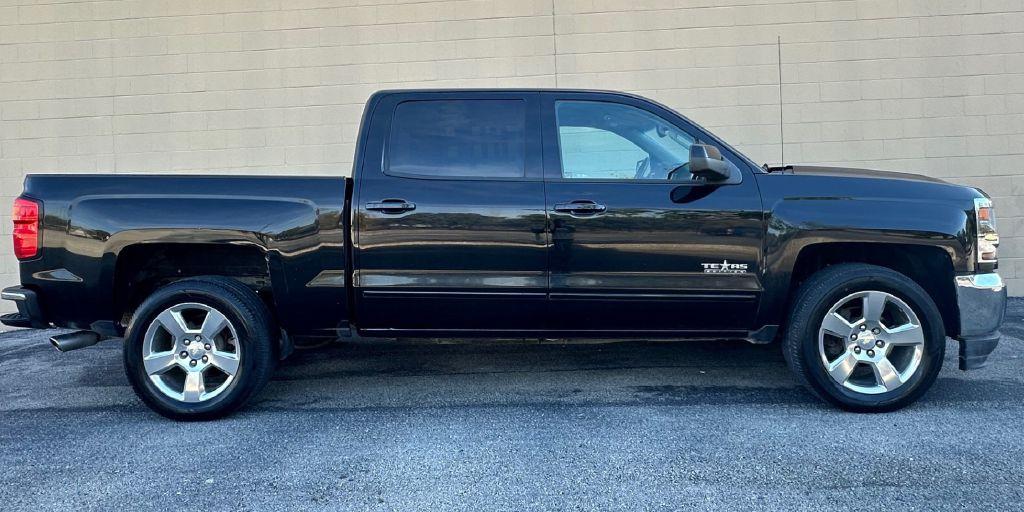 photo of 2018 CHEVROLET SILVERADO 1500 LT