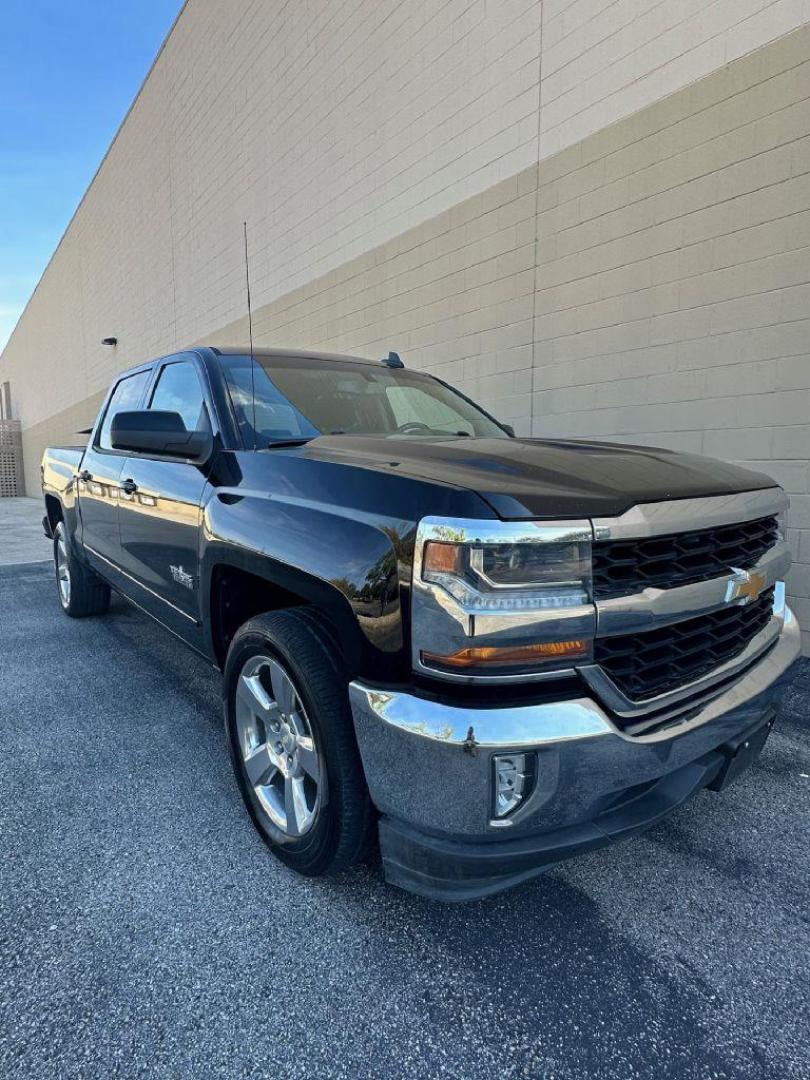 2018 BLACK CHEVROLET SILVERADO 1500 LT (3GCPCREC3JG) with an 5.3L engine, Automatic transmission, located at 12019 San Pedro Avenue, San Antonio, TX, 78216, (210) 494-5895, 29.550915, -98.491142 - We provide financing options through various third-party Credit Unions and Auto Finance Companies, including RBFCU, USAA, SSFCU, Pen Fed, Navy Fed, Credit Human Credit Union of Texas, and most other credit unions. We also work with major banks such as Capital One and Broadway Bank. Payment methods a - Photo#3