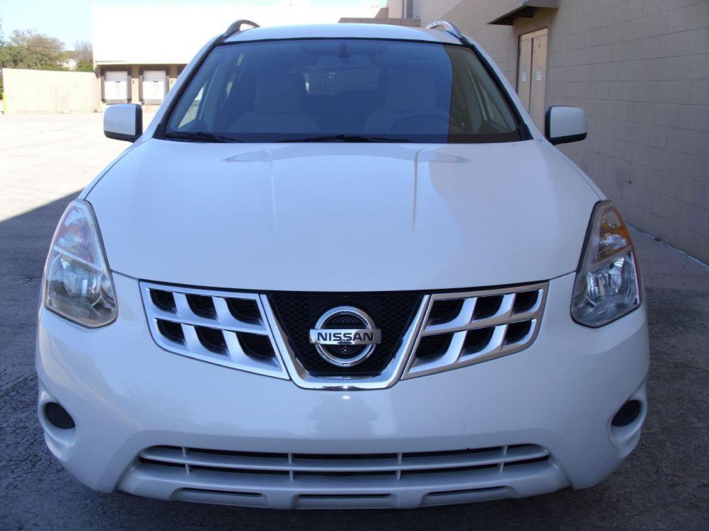 2013 WHITE NISSAN ROGUE S (JN8AS5MTXDW) with an 2.5L engine, Continuously Variable transmission, located at 12019 San Pedro Avenue, San Antonio, TX, 78216, (210) 494-5895, 29.550915, -98.491142 - We provide financing options through various third-party Credit Unions and Auto Finance Companies, including RBFCU, USAA, SSFCU, Pen Fed, Navy Fed, Credit Human Credit Union of Texas, and most other credit unions. We also work with major banks such as Capital One and Broadway Bank. Payment methods a - Photo#2