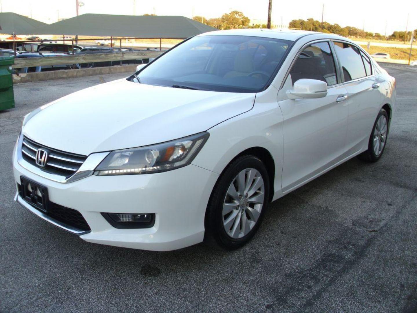 2015 WHITE HONDA ACCORD EX (1HGCR2F77FA) with an 2.4L engine, Continuously Variable transmission, located at 12019 San Pedro Avenue, San Antonio, TX, 78216, (210) 494-5895, 29.550915, -98.491142 - Photo#0