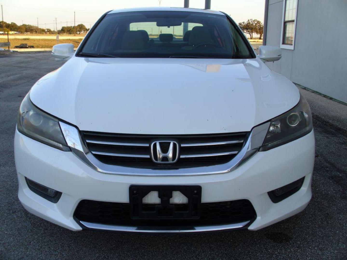 2015 WHITE HONDA ACCORD EX (1HGCR2F77FA) with an 2.4L engine, Continuously Variable transmission, located at 12019 San Pedro Avenue, San Antonio, TX, 78216, (210) 494-5895, 29.550915, -98.491142 - Photo#1