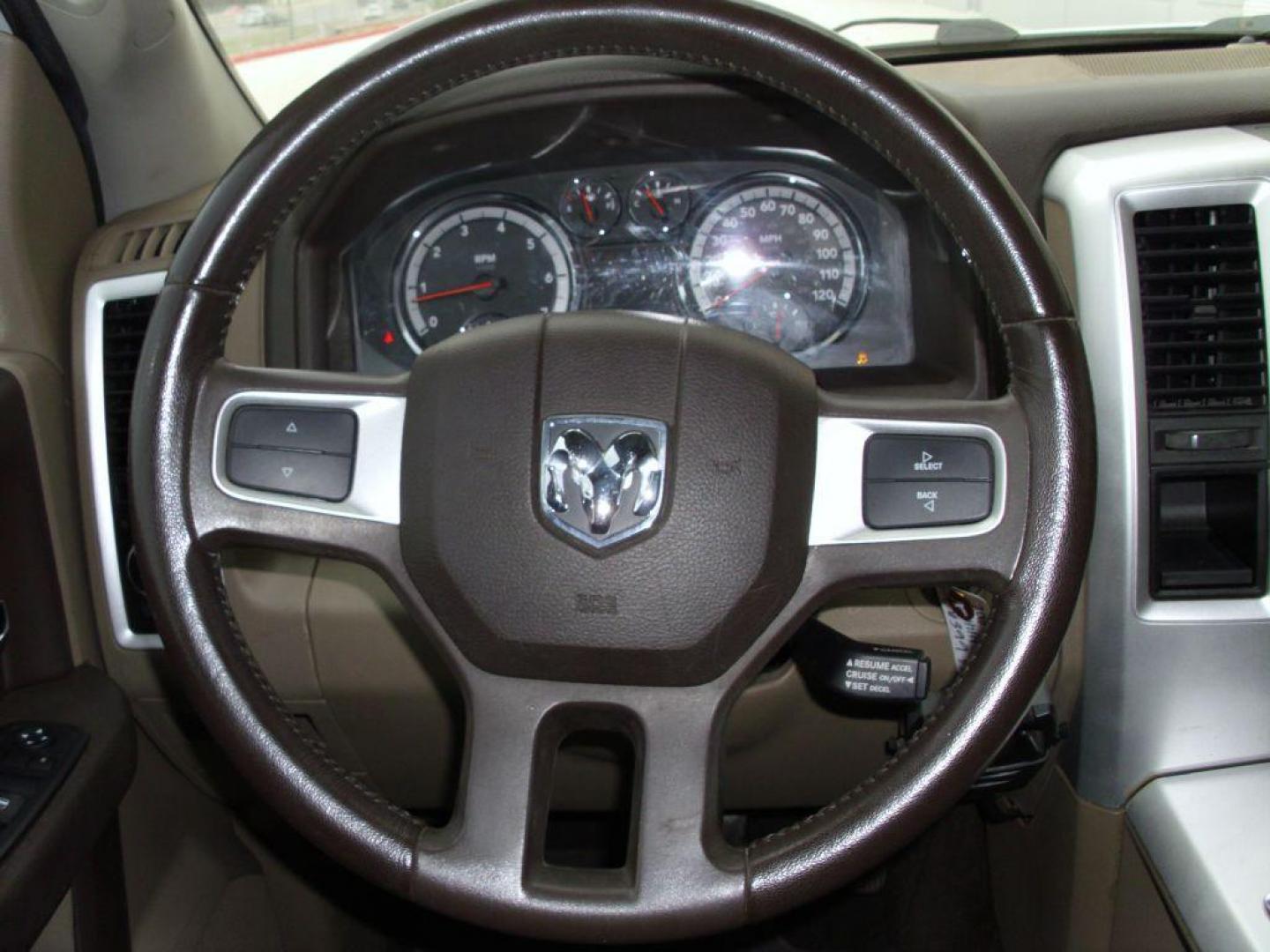 2010 WHITE DODGE RAM 1500 (1D7RB1CT4AS) with an 5.7L engine, Automatic transmission, located at 12019 San Pedro Avenue, San Antonio, TX, 78216, (210) 494-5895, 29.550915, -98.491142 - We provide financing options through various third-party Credit Unions and Auto Finance Companies, including RBFCU, USAA, SSFCU, Pen Fed, Navy Fed, Credit Human Credit Union of Texas, and most other credit unions. We also work with major banks such as Capital One and Broadway Bank. Payment methods a - Photo#16