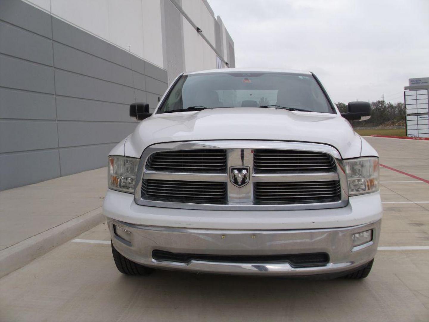 2010 WHITE DODGE RAM 1500 (1D7RB1CT4AS) with an 5.7L engine, Automatic transmission, located at 12019 San Pedro Avenue, San Antonio, TX, 78216, (210) 494-5895, 29.550915, -98.491142 - We provide financing options through various third-party Credit Unions and Auto Finance Companies, including RBFCU, USAA, SSFCU, Pen Fed, Navy Fed, Credit Human Credit Union of Texas, and most other credit unions. We also work with major banks such as Capital One and Broadway Bank. Payment methods a - Photo#4