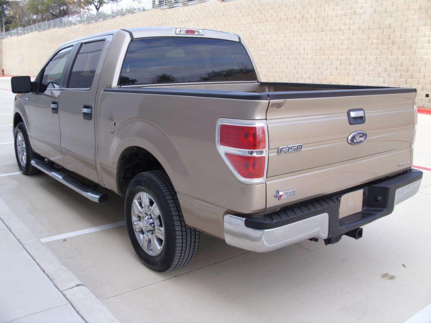 2011 GOLD FORD F150 SUPERCREW (1FTFW1CF5BF) with an 5.0L engine, Automatic transmission, located at 12019 San Pedro Avenue, San Antonio, TX, 78216, (208) 269-7240, 29.550915, -98.491142 - ONE OWNER; BLUETOOTH TECHNOLOGY; ALLOY WHEELS; Cloth Seats; Running Boards; Air Conditioning; Power Windows; Power Locks; Power Steering; Power Mirrors; Tilt Wheel; AM/FM; AM/FM CD/MP3; Satellite; Sentry Key; Keyless Entry; Alarm; Available; Dual Front Airbags; Side Airbags; Head Airbags; Rear Head - Photo#7