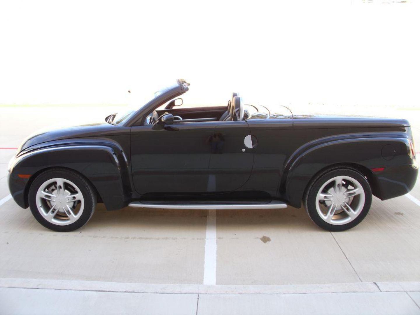 2003 BLACK CHEVROLET SSR (1GCES14P93B) with an 5.3L engine, Automatic transmission, located at 12019 San Pedro Avenue, San Antonio, TX, 78216, (210) 494-5895, 29.550915, -98.491142 - We provide financing options through various third-party Credit Unions and Auto Finance Companies, including RBFCU, USAA, SSFCU, Pen Fed, Navy Fed, Credit Human Credit Union of Texas, and most other credit unions. We also work with major banks such as Capital One and Broadway Bank. Payment methods a - Photo#24