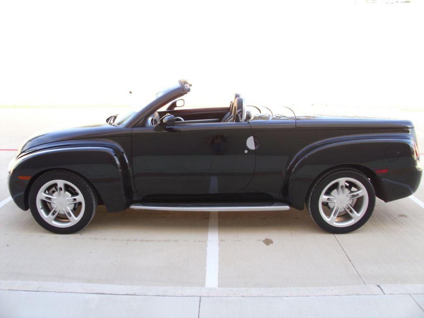 2003 BLACK CHEVROLET SSR (1GCES14P93B) with an 5.3L engine, Automatic transmission, San Antonio, TX, 78216, (208) 269-7240, 29.424601, -98.495140 - FANTASTIC VEHICLE!! 20 Inch Plus Wheels, Hard Top, Leather Seats, Front Seat Heaters, BOSE Sound System, Automatic Transmission; Air Conditioning; Power Windows; Power Locks; Power Steering; Tilt Wheel; Power Seat(S); AM/FM CD; Pass Key Security; Daytime Running Lights; Dual Air Bags Front and Sides - Photo#24